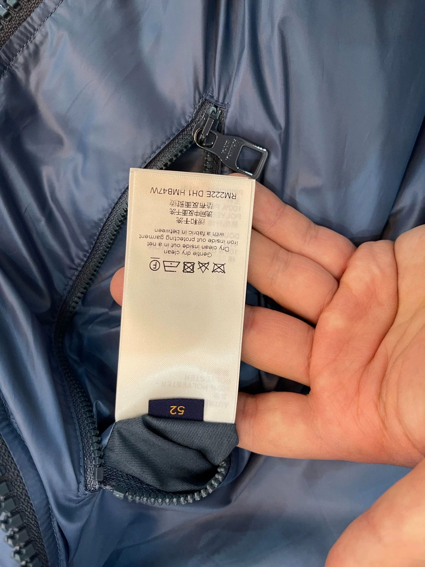 Louis Vuitton Louis Vuitton 3D Monogram Logo Padded Jacket 52 Size US L / EU 52-54 / 3 - 6 Thumbnail