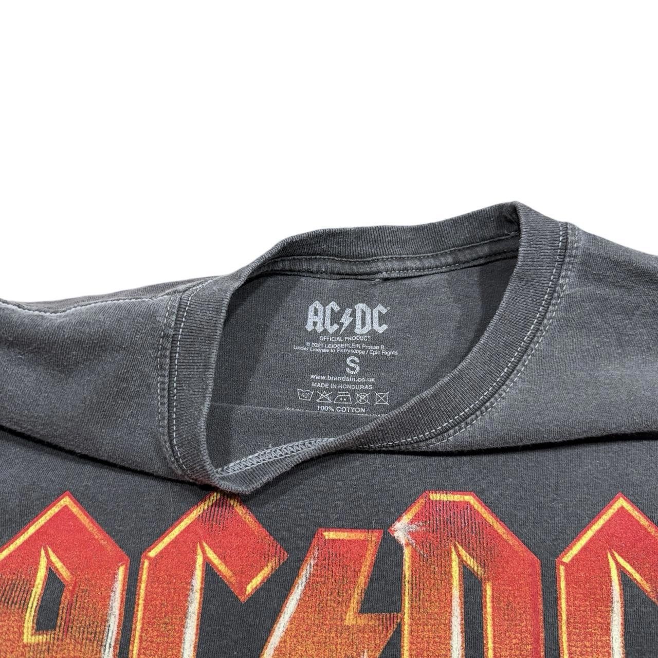 Designer Grey modern ACDC graphic tee with a classic rock vibe Size US S / EU 44-46 / 1 - 2 Thumbnail