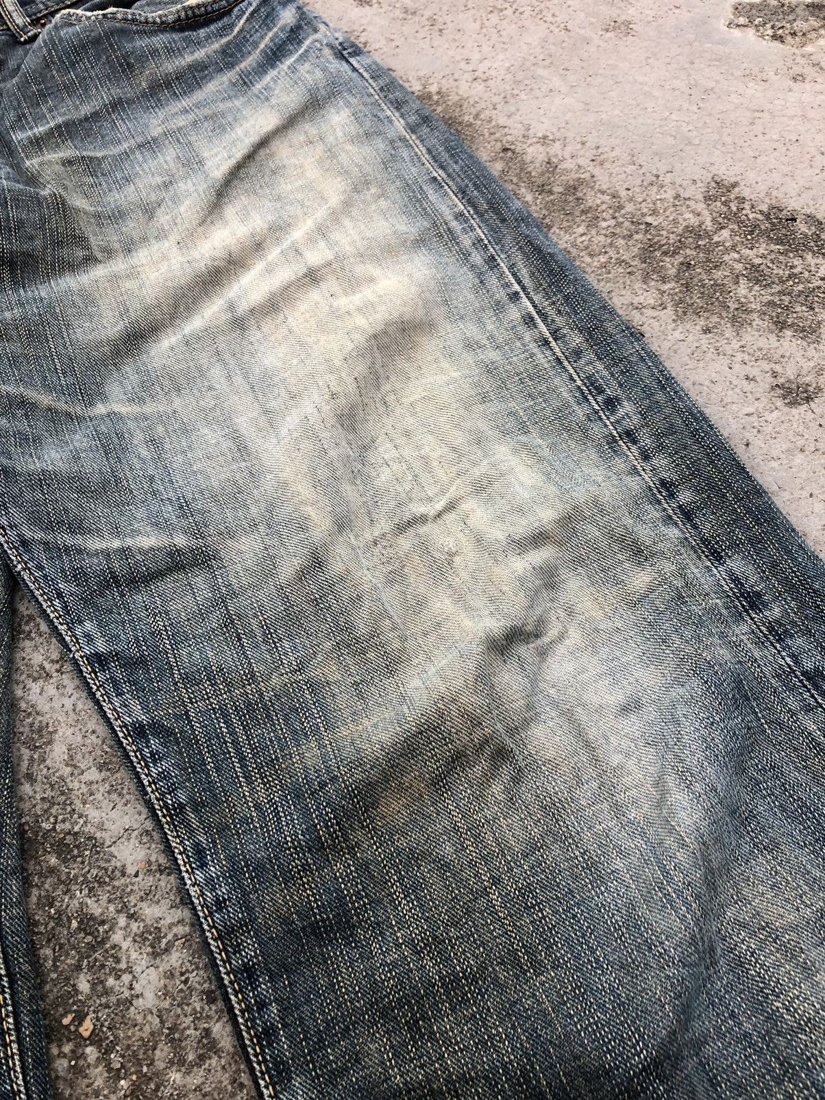 Japanese Brand RUSTY BLUE GL HEART DISTRESSED JEANS Size US 37 - 3 Thumbnail