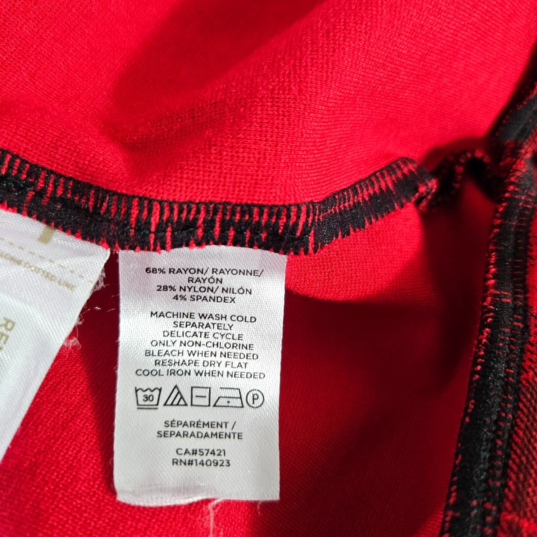 Loft VINTAGE LOFT? Ann Taylor LOFT Womens Leggings Cropped Size L Red Plaid Mid Rise Size 36" / US 14 / IT 50 - 6 Thumbnail