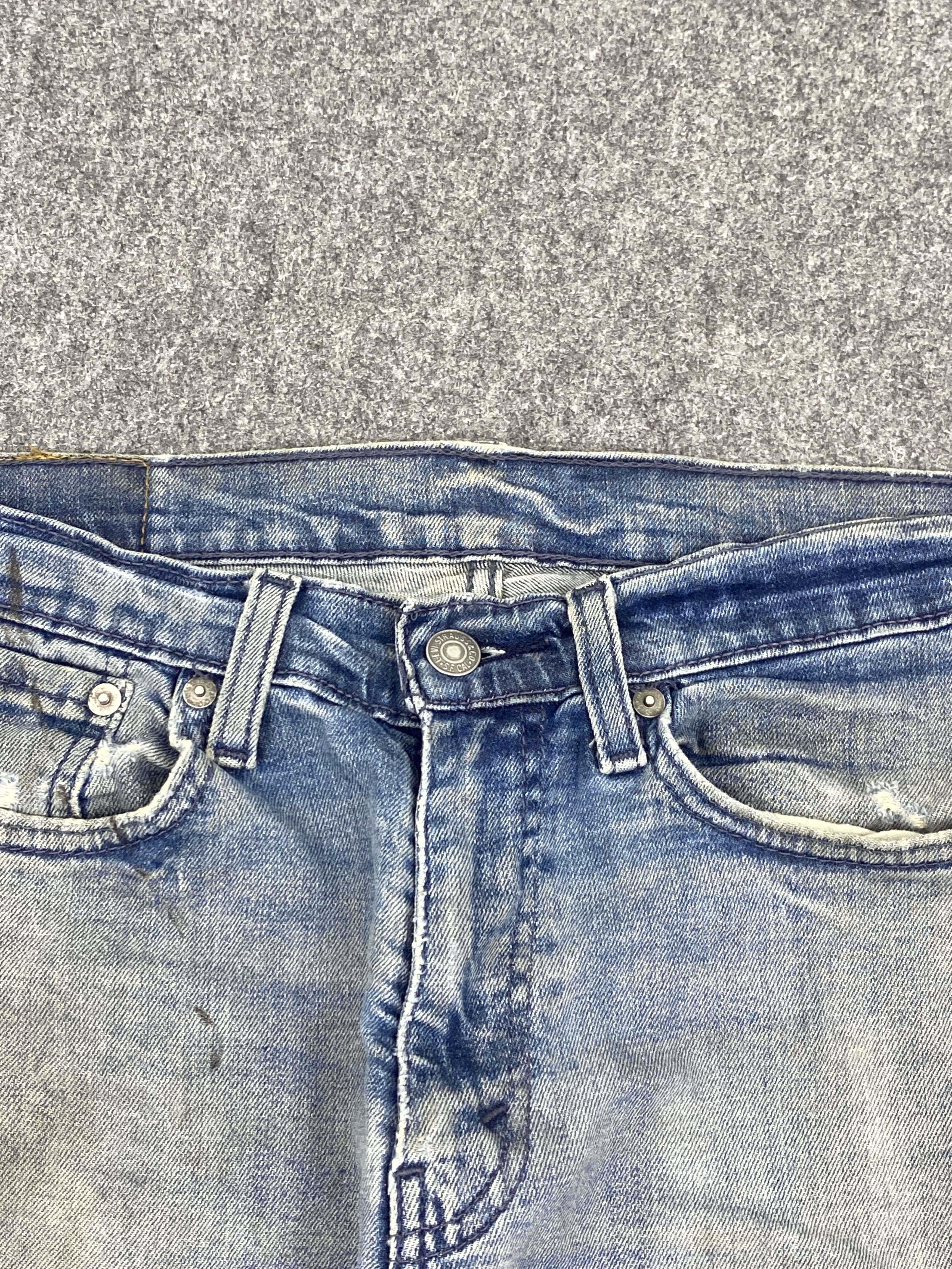 Levi's Distressed Vintage Levi's 514 Faded Blue Jeans DP2820 Size US 31 - 7 Thumbnail