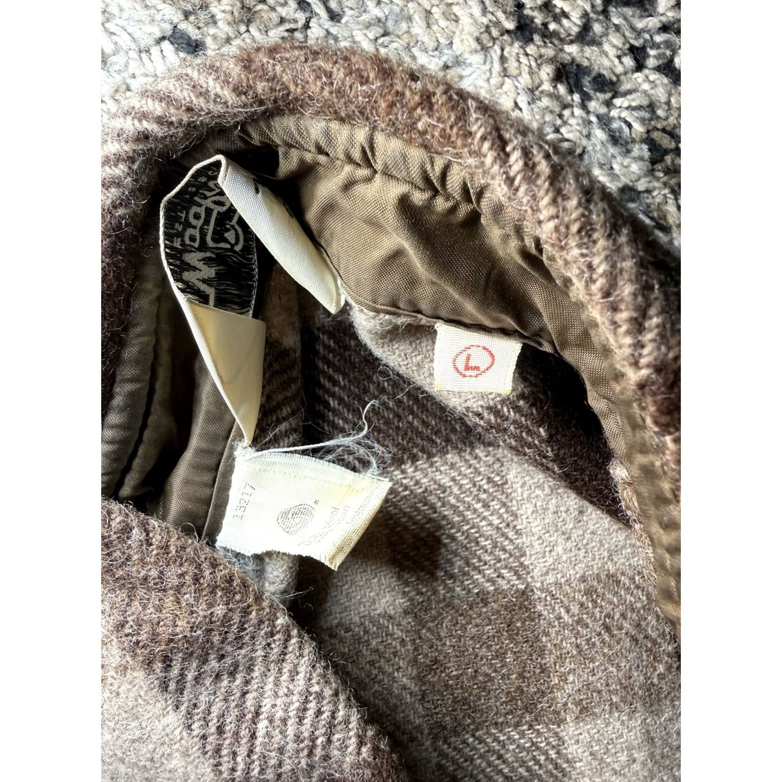 Vintage VINTAGE Woolrich Lumberjack Buffalo Plaid Button-Up Shirt Shacket Large Brown Tan 70s Mens L Size US L / EU 52-54 / 3 - 6 Thumbnail