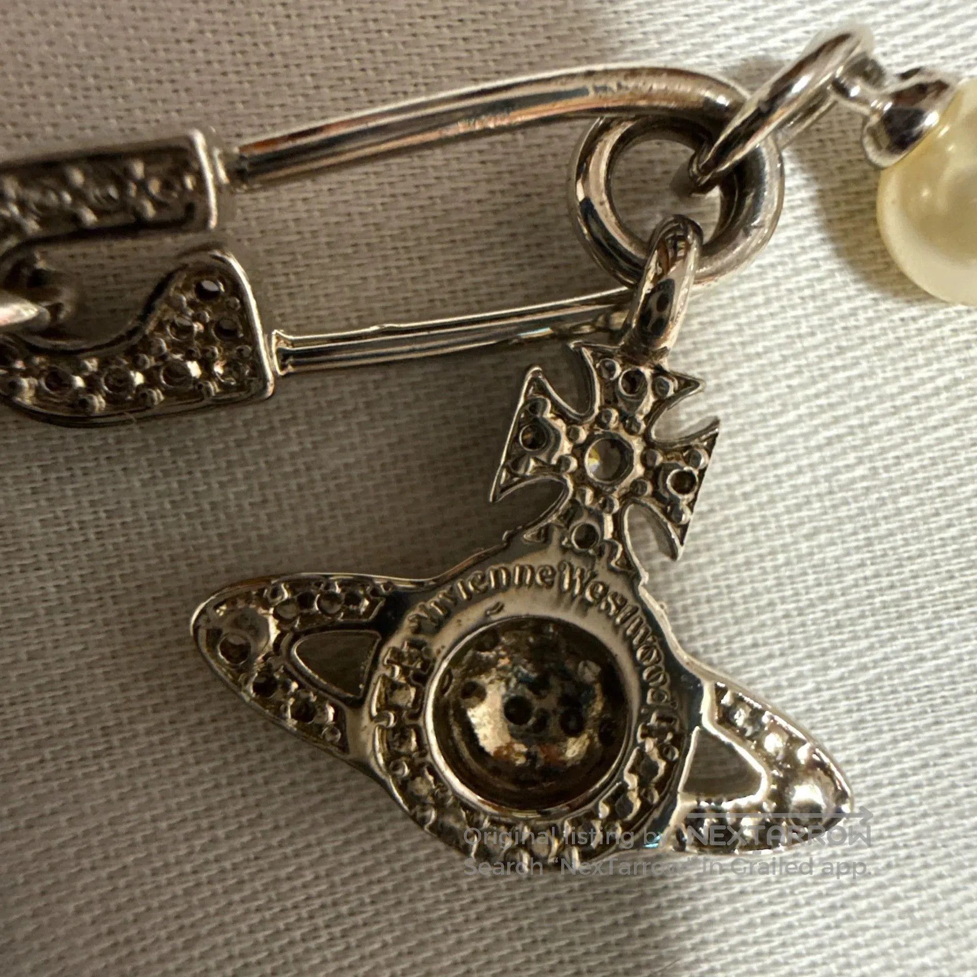Chanel vintage pearl brooch necklace. Size ONE SIZE - 4 Thumbnail