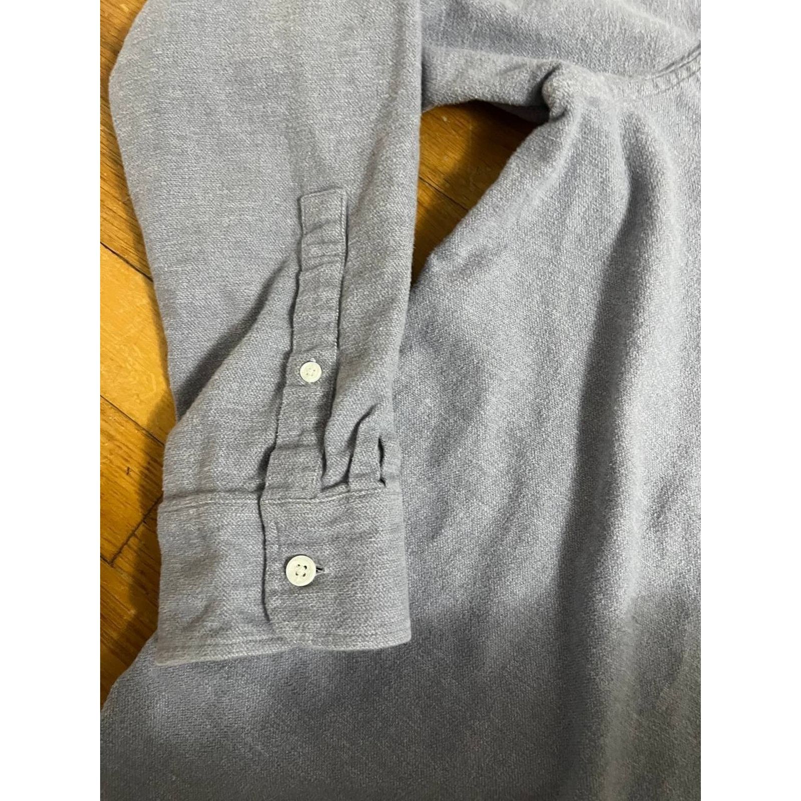 Club Monaco Club Monaco Soft Cotton Shirt Lava Grey XL A001706 Size US XL / EU 56 / 4 - 5 Thumbnail