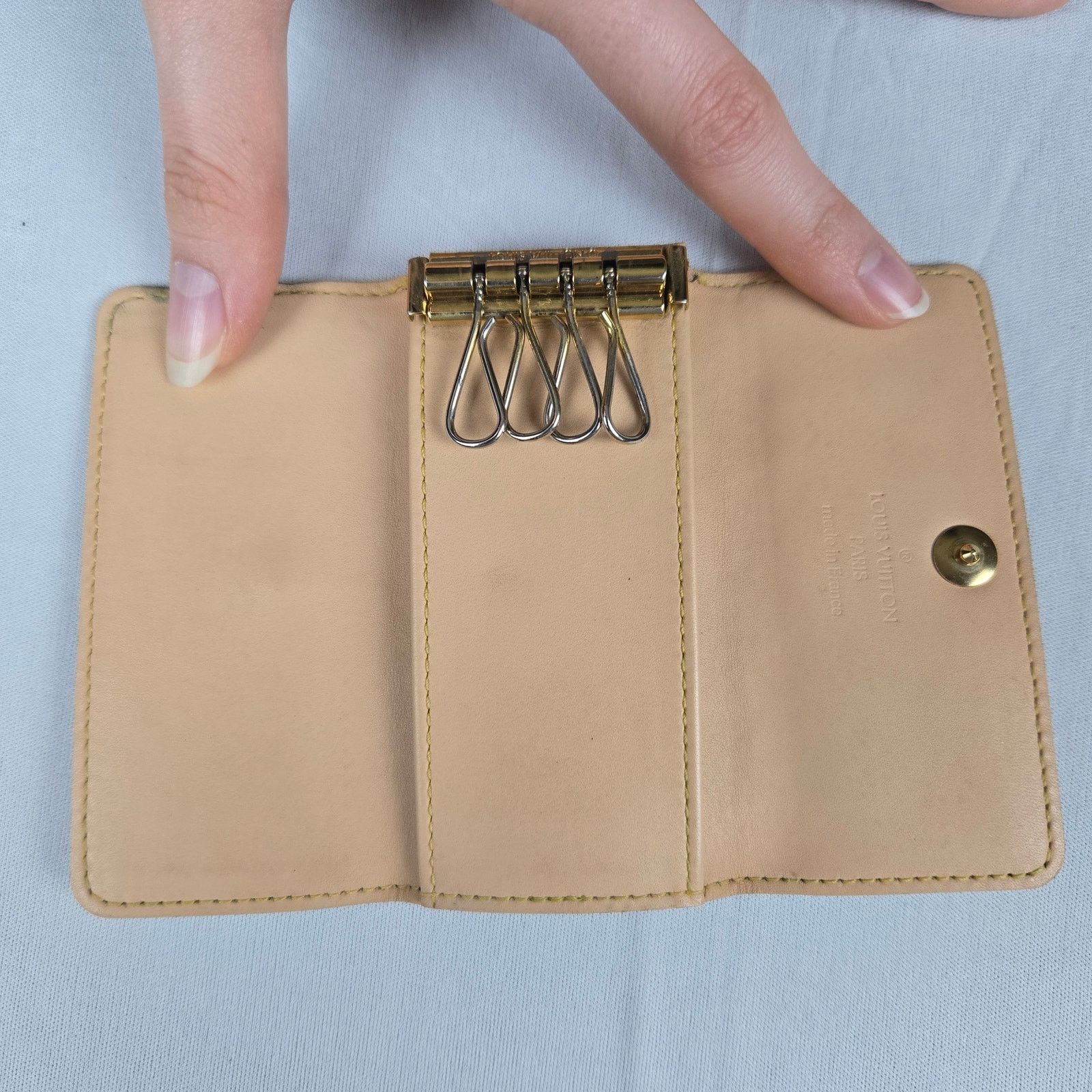 Louis Vuitton Louis Vuitton Murakami Monogram Key Case or Holder Size ONE SIZE - 9 Thumbnail