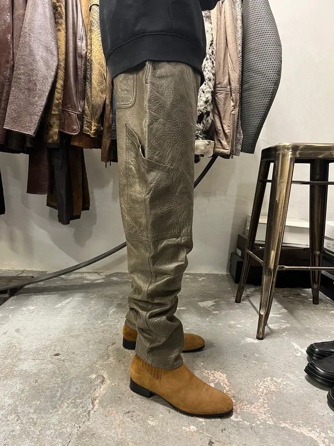 Armani × Vintage AW1986 Giorgio Armani Brown Relaxed Leather Italian Pants Size US 30 / EU 46 - 4 Thumbnail