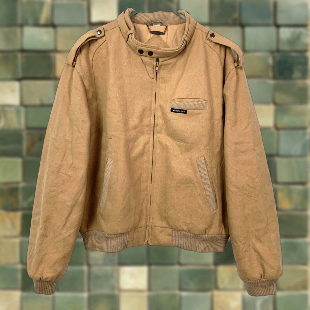 Members Only VINTAGE Members Only Bomber Jacket Shirt Mens Tan 80s Wool Blend Zip Snap Short 44 Chest 51in Regular Brand: Members Only Size US S / EU 44-46 / 1 - 1 Thumbnail