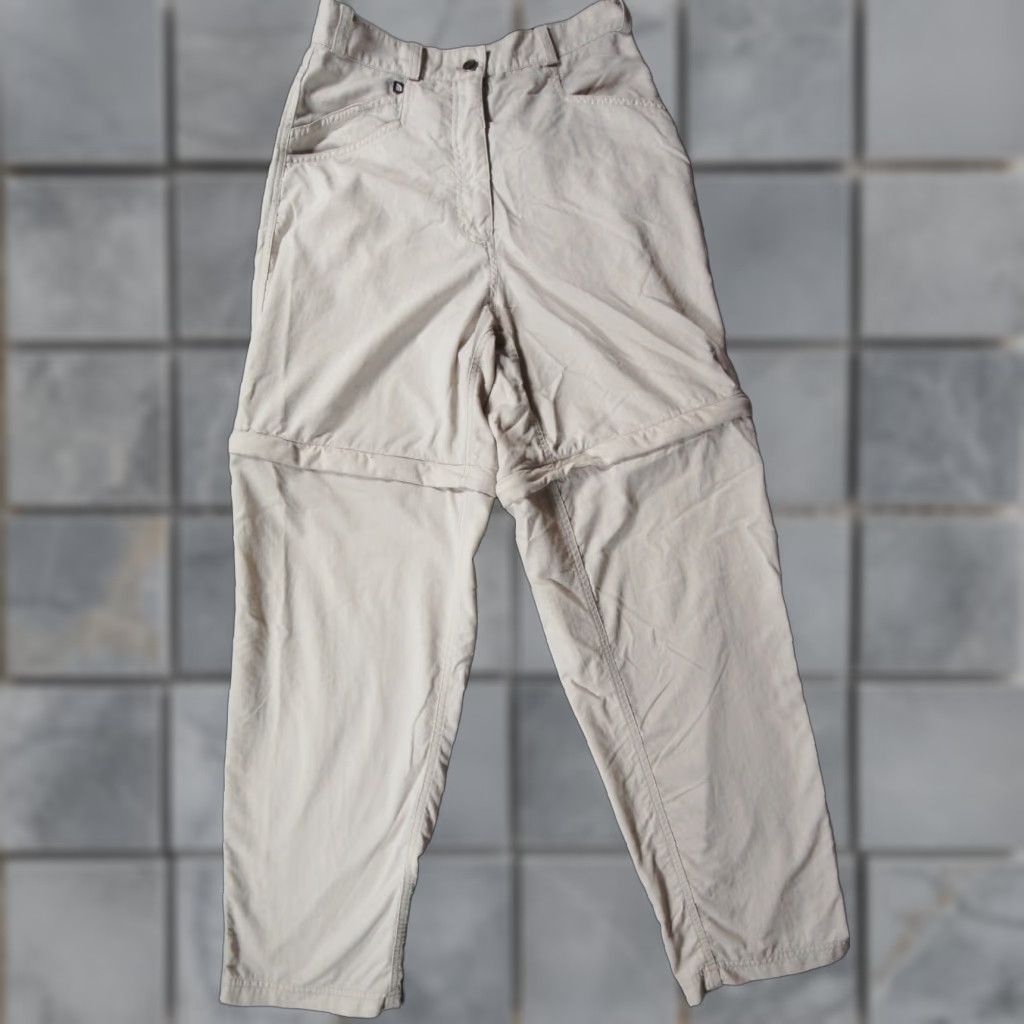 The North Face North Face Pants Womens 8 Beige Convertible Nylon Outdoor Hiking Cargo Shorts Ladies Regular Rise Mid Beige Navy? Size 30" / US 8 / IT 44 - 1 Thumbnail