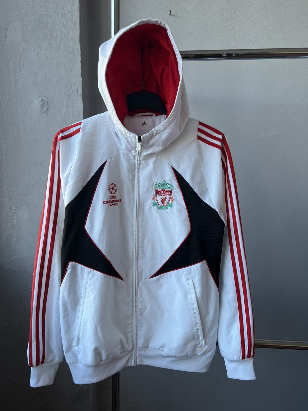 Adidas 2007 LIVERPOOL FC CHAMPIONS LEAGUE SOCCER FOOTBALL JACKET L Size US L / EU 52-54 / 3 - 3 Thumbnail