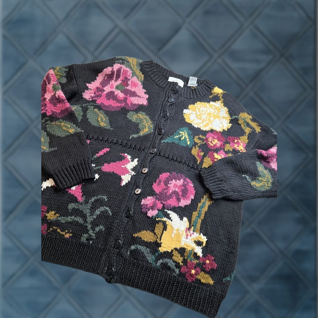 Express VINTAGE Express Cardigan Sweater Womens XS Black Floral Button 90s Crew Neck Raglan Long Sleeve Cotton Ramie Knit Shirt Size XS / US 0-2 / IT 36-38 - 1 Thumbnail