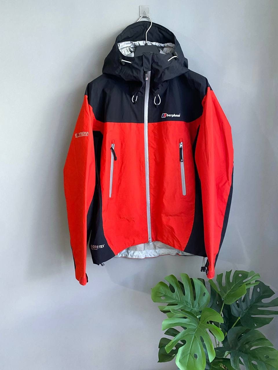 Berghaus Extrem GORE-TEX Pro Men's Waterproof Jacket, Size S