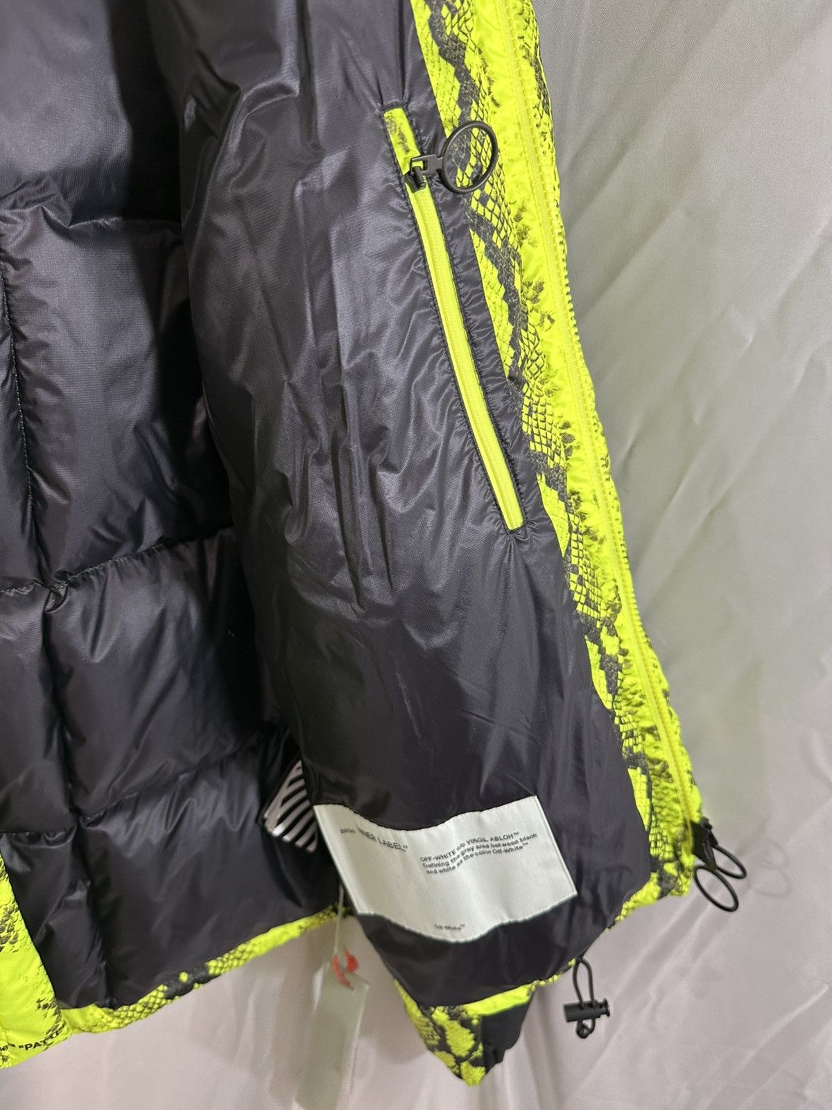 Off-White Off white snakeskin jacket Size US XS / EU 42 / 0 - 15 Thumbnail