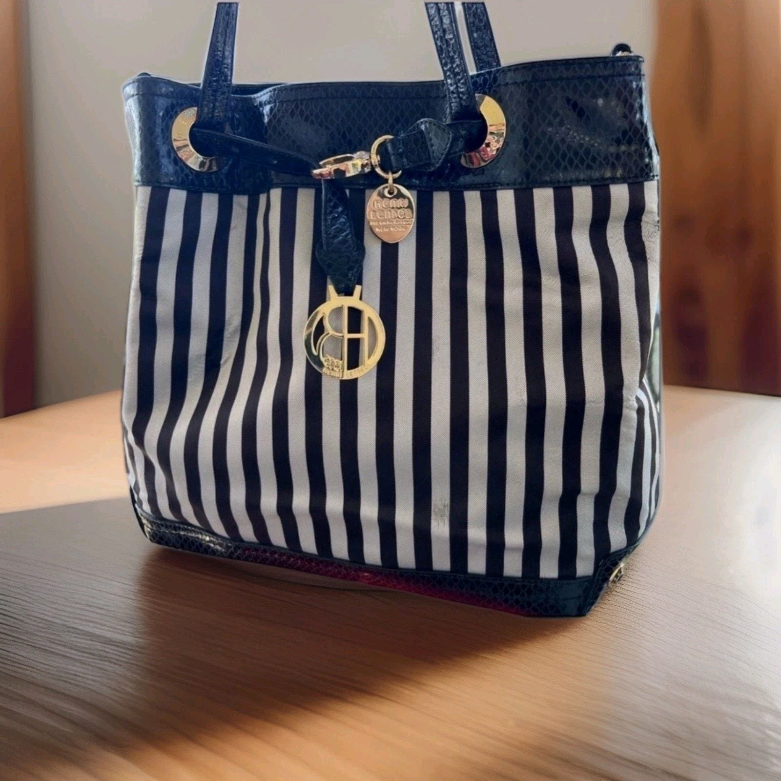 Henri Bendel Henri Bendel Signature Logo striped shoulder Handbag Size ONE SIZE - 2 Thumbnail