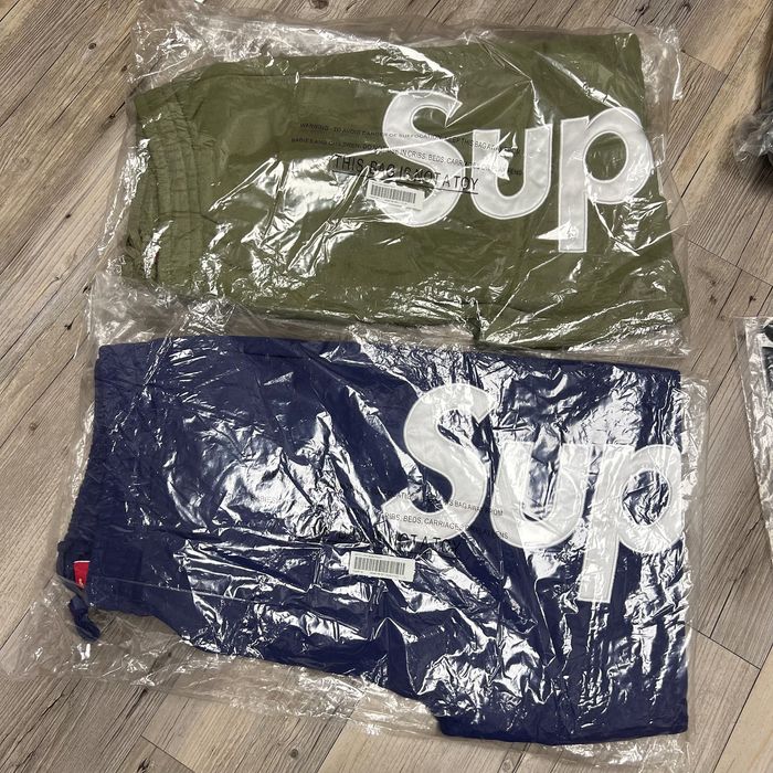 Supreme Supreme Satin Appliqué Sweatpant Navy • XL | Grailed