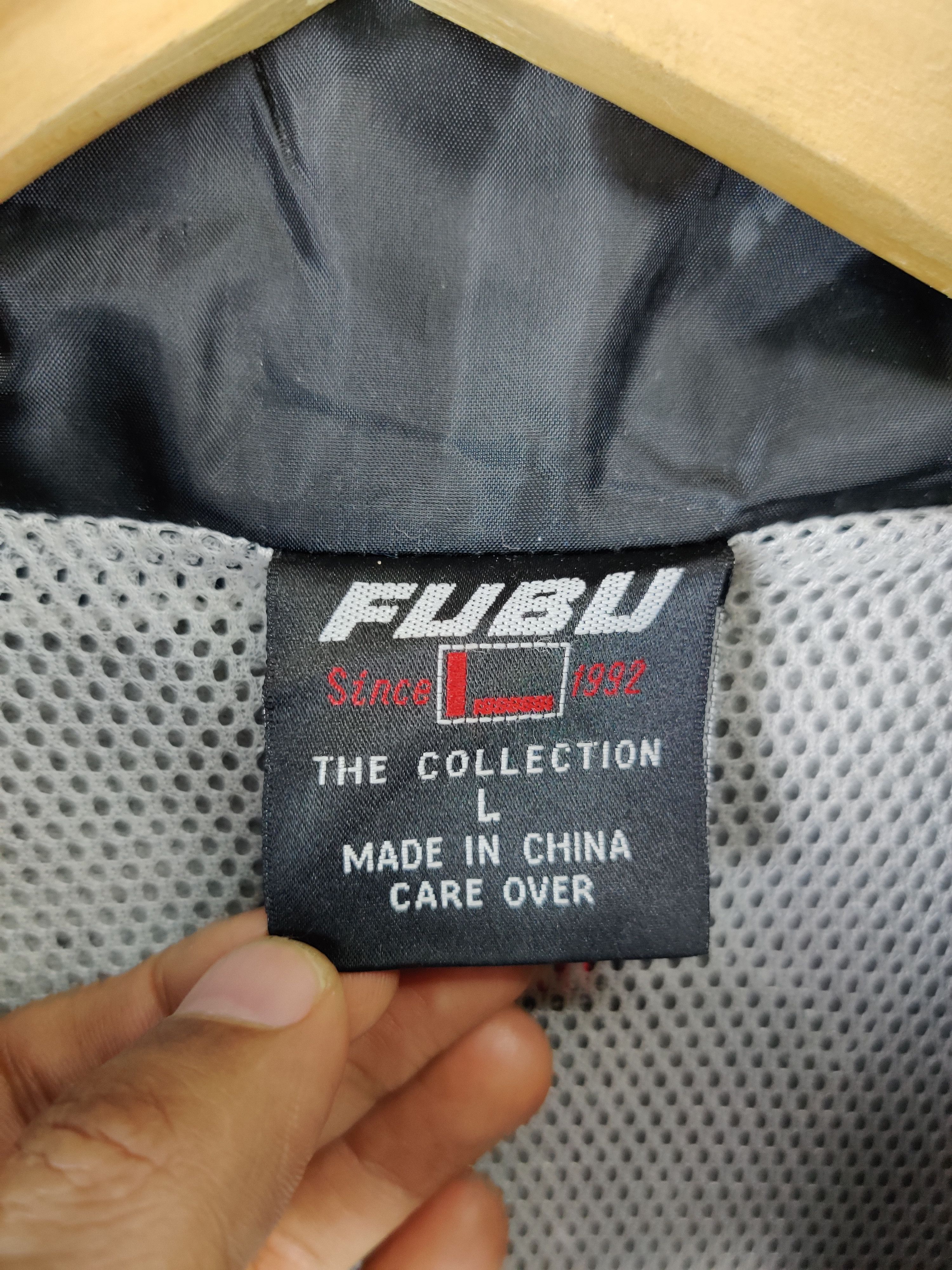 Fubu Vintage Fubu Embroidery Winbreaker Light Jacket Size US L / EU 52-54 / 3 - 8 Thumbnail