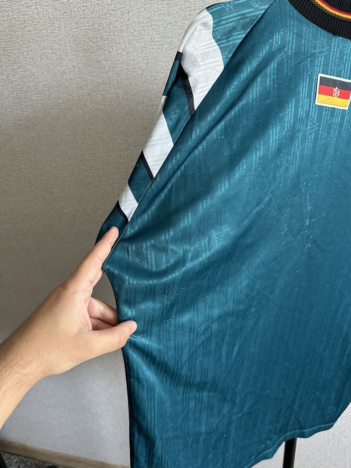 Adidas 1996 Adidas Germany Vintage Rare Away Soccer Jersey Size US L / EU 52-54 / 3 - 19 Thumbnail