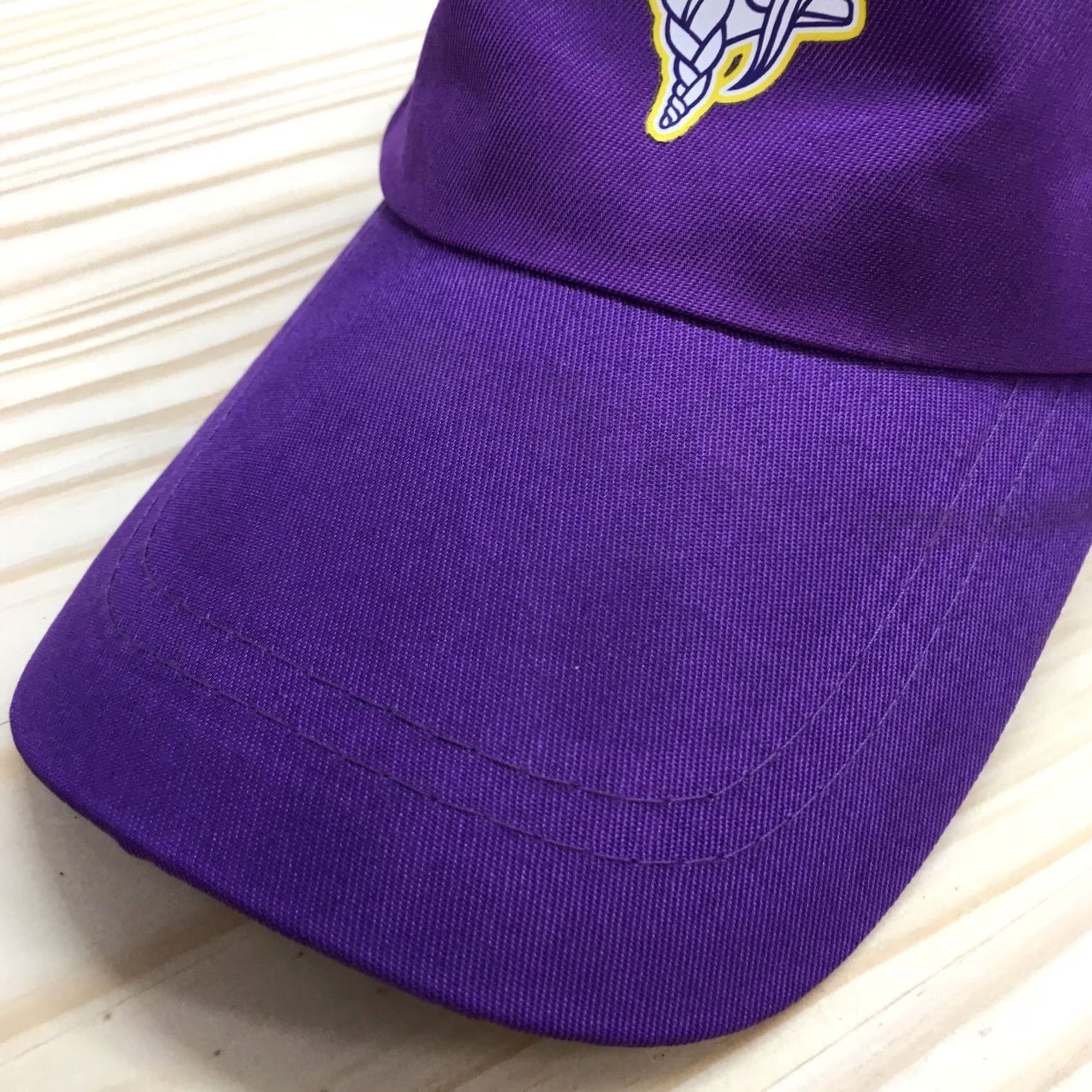 Vintage Minnesota Vikings Baseball Cap Mens Purple OS Curved Brim Embroidered Logo Size ONE SIZE - 2 Thumbnail