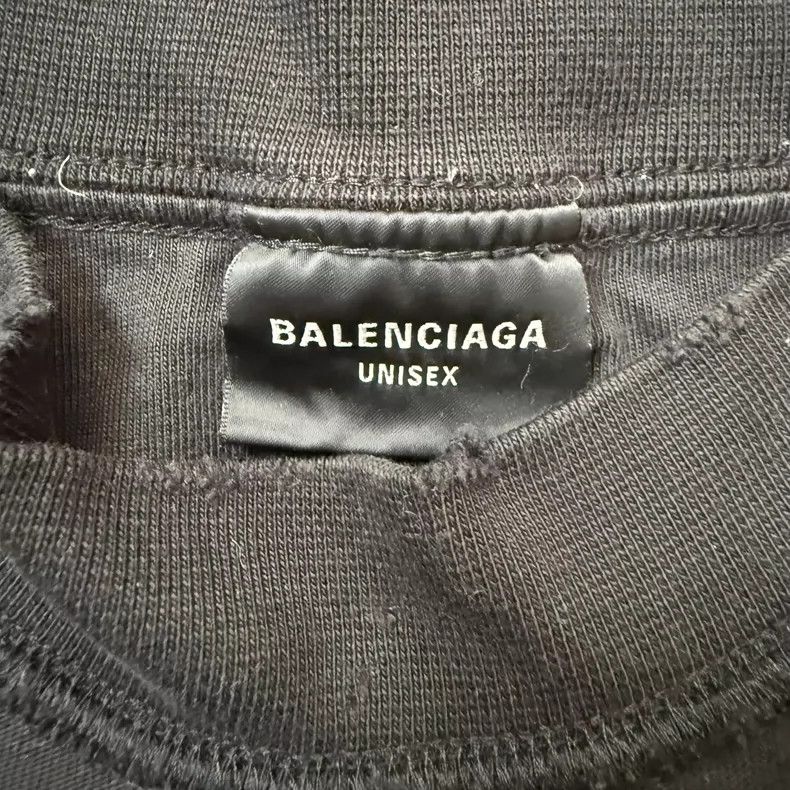 Balenciaga Balenciaga SS24 Antwerp Palace Logo Printed Worn Crew Neck Size US L / EU 52-54 / 3 - 2 Thumbnail