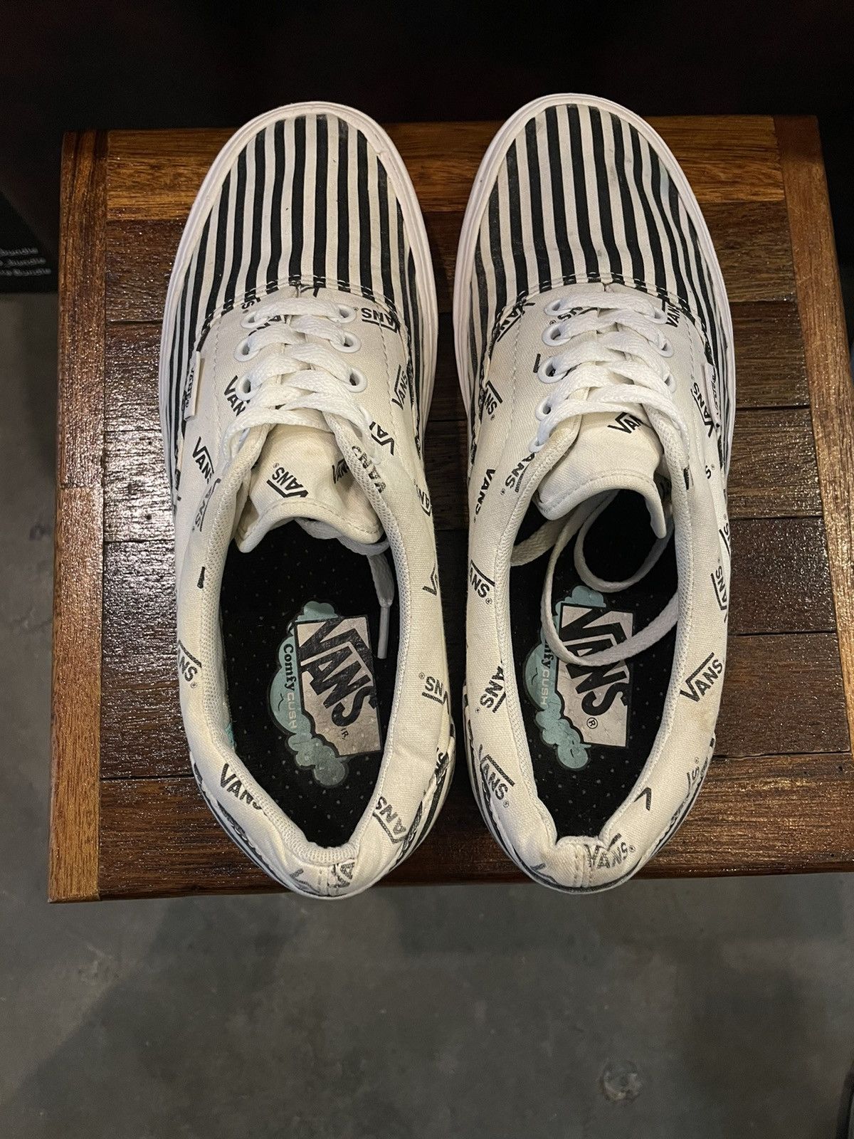 Vans Vans ComfyCush Era 'All Over Logo - Marshmallow' Size US 9 / EU 42 - 5 Thumbnail