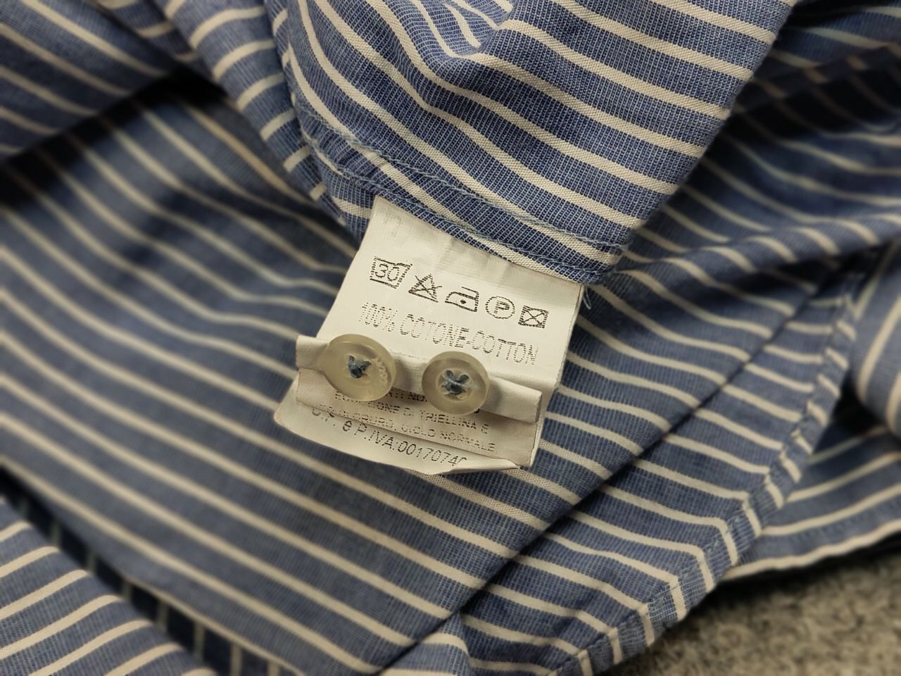 Moschino Moschino Design Casual Striped Minimalist Logo Button Shirt Size US M / EU 48-50 / 2 - 21 Thumbnail