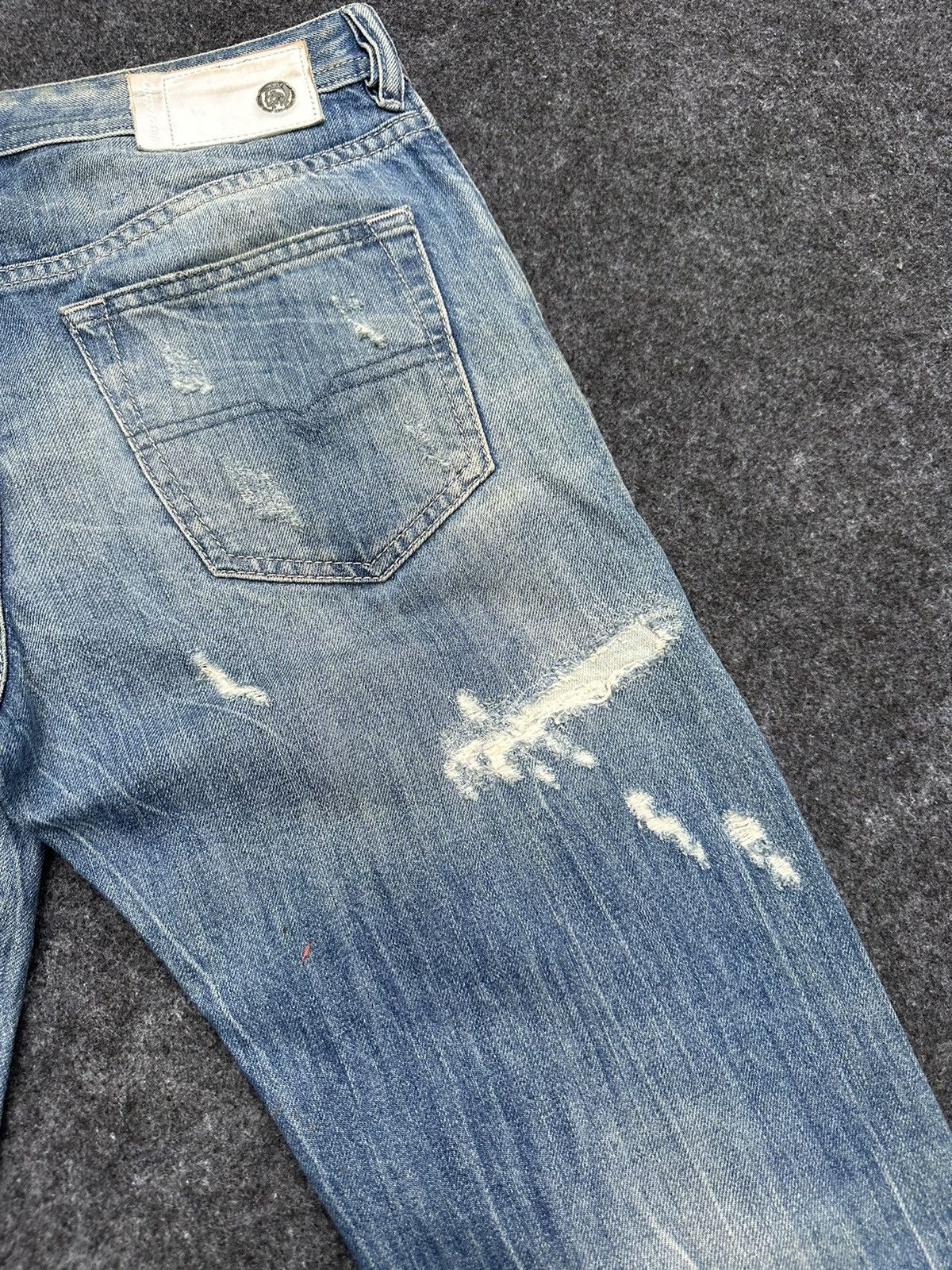 Diesel Diesel Buster Thrashed Distressed Design Denim 29x32 D70 Size US 29 - 9 Thumbnail