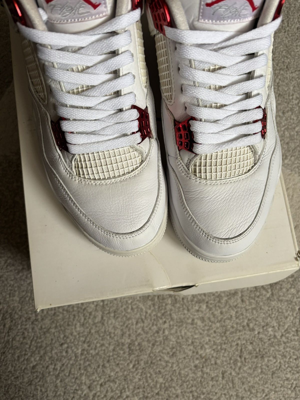 Nike Jordan 4 metallic red Size US 10.5 / EU 43-44 - 2 Thumbnail