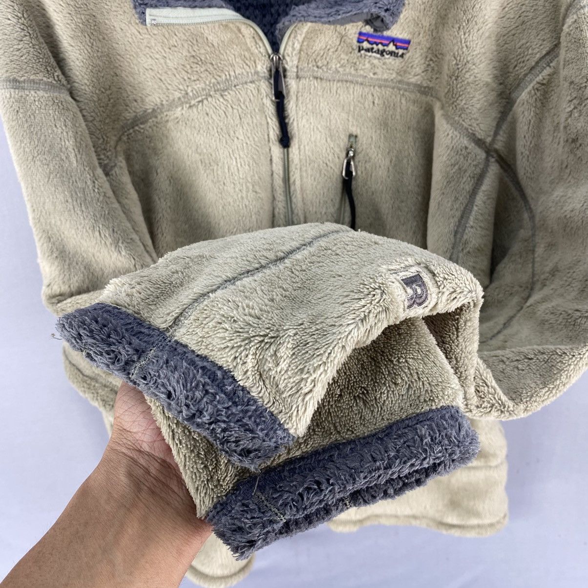Patagonia Vintage Patagonia R2 Fleece Jacket Full Zip Beige Size US L / EU 52-54 / 3 - 12 Thumbnail