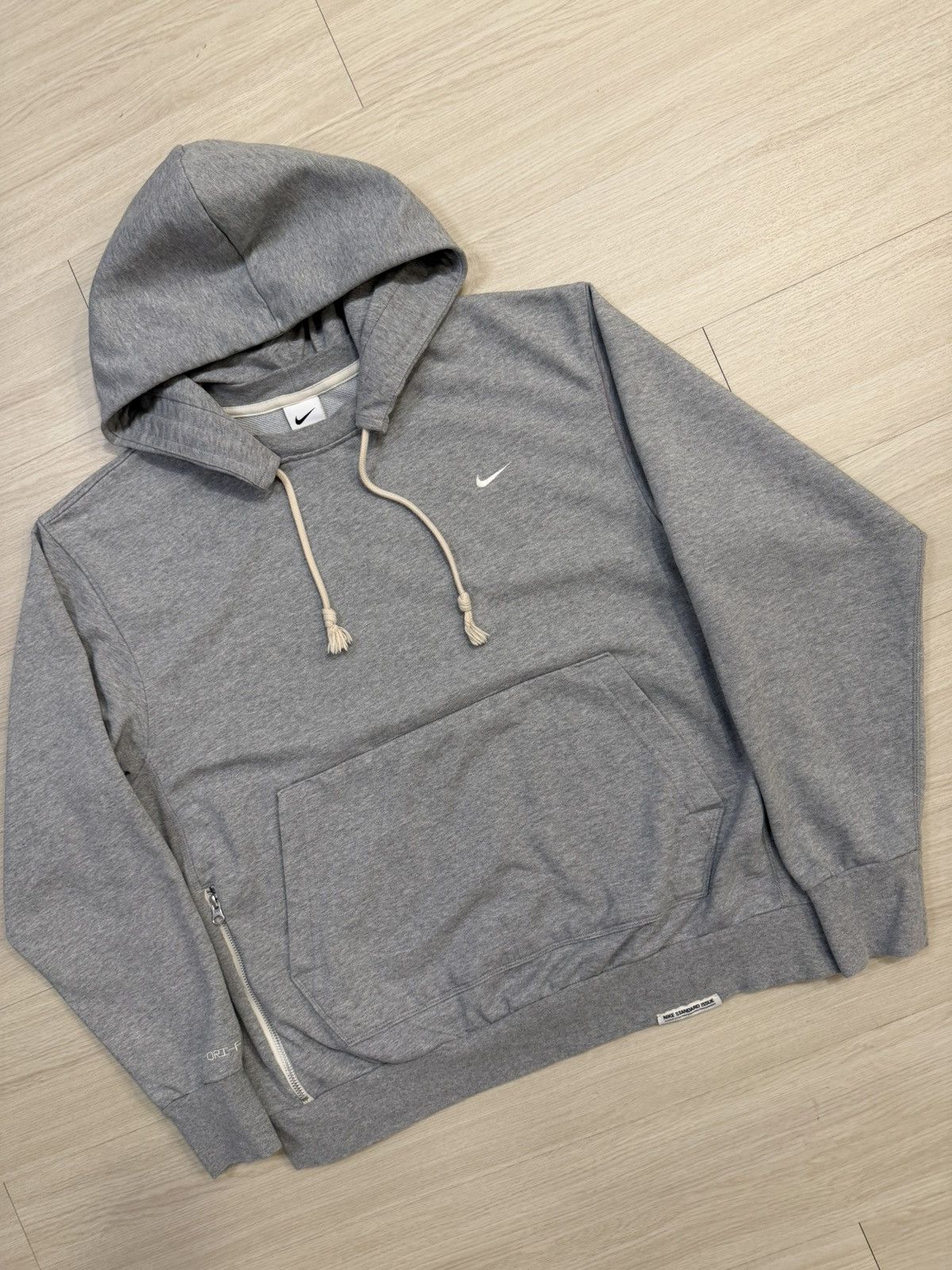 Nike Nike Dri-FIT Standard Issue Basketball Hoodie Size US L / EU 52-54 / 3 - 2 Thumbnail