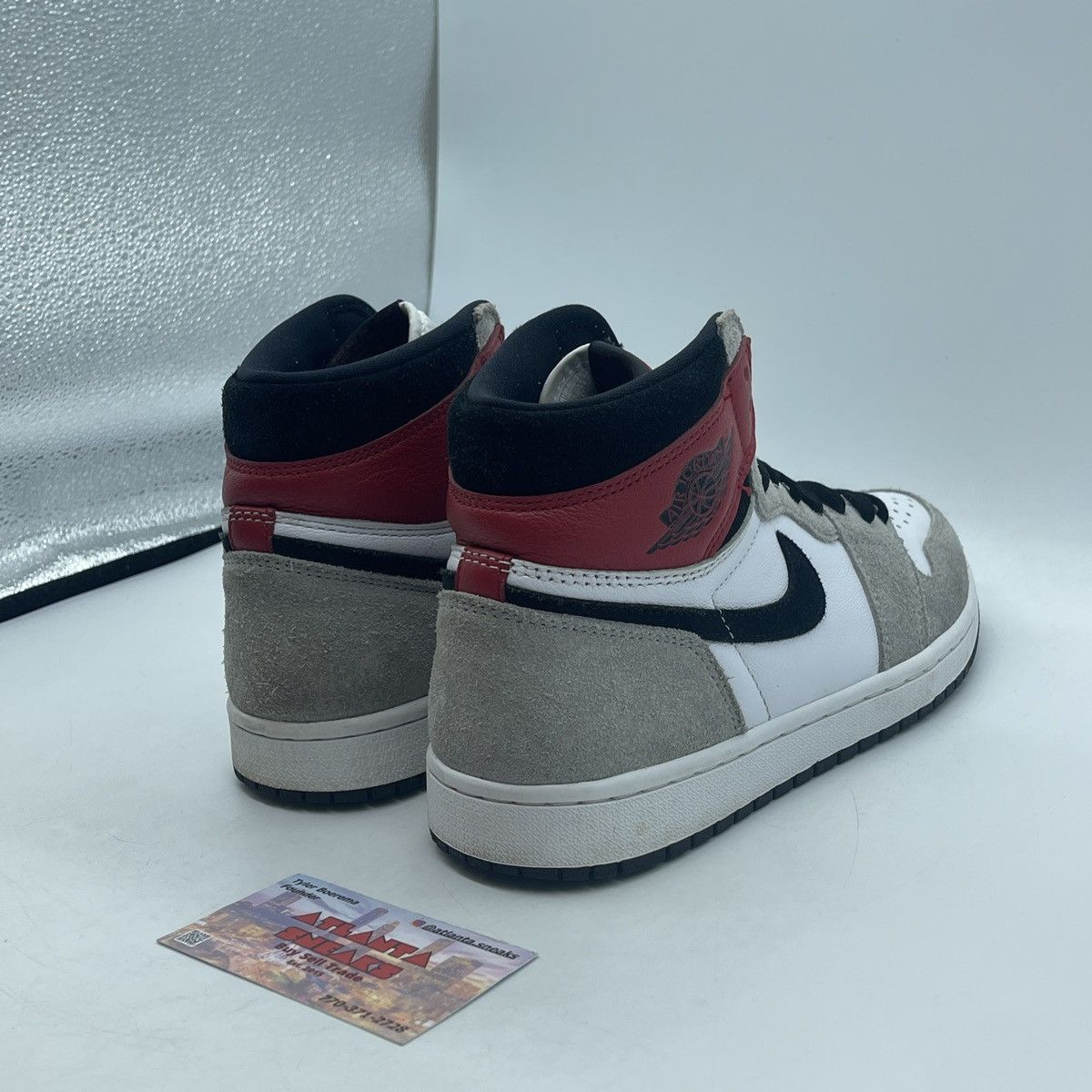 Jordan Brand Air Jordan 1 high smoke grey Size US 7.5 / EU 40-41 - 5 Thumbnail