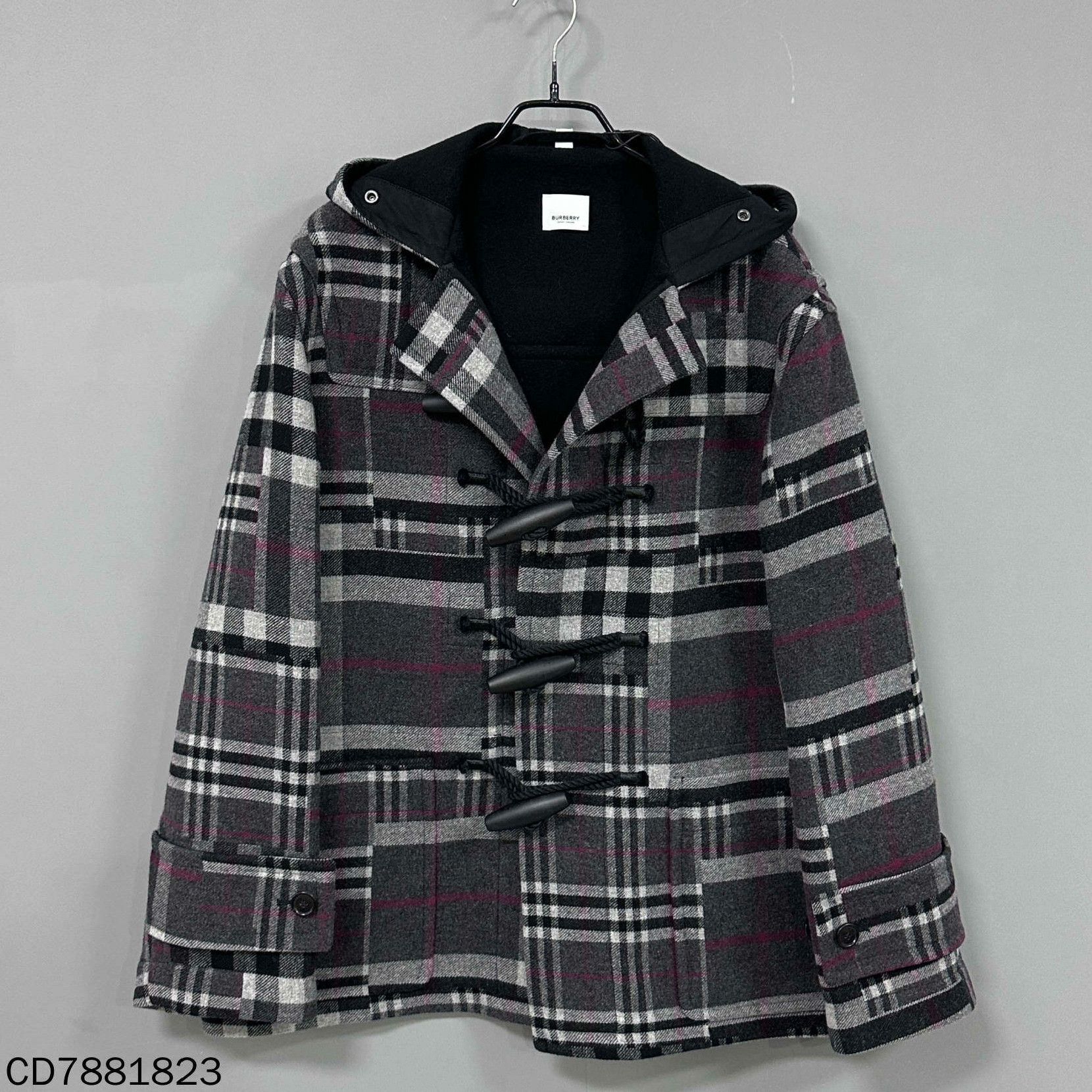 Burberry Burberry Plaid Gray Heavy Coat s Men Size US S / EU 44-46 / 1 - 1 Thumbnail
