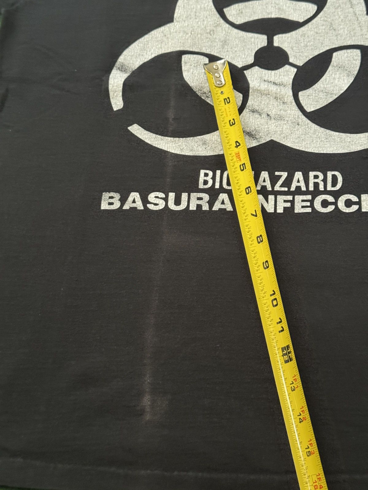 Fashion Victim Vtg 90s Infectious Waste Biohazard Fashion Victim T Shirt Size US XL / EU 56 / 4 - 8 Thumbnail