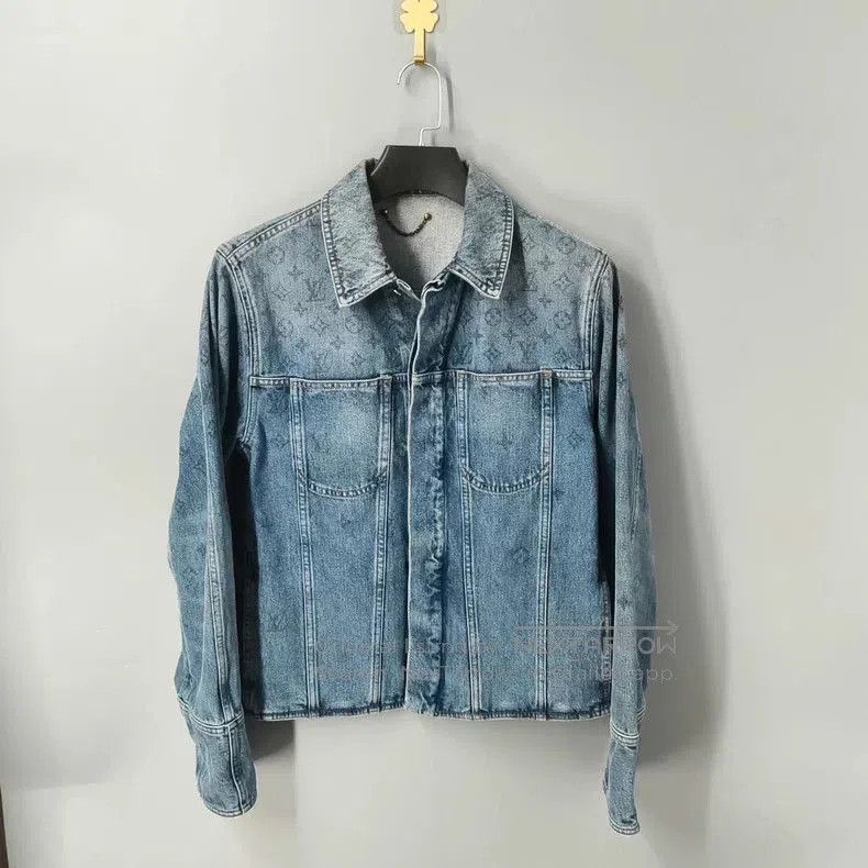 Louis Vuitton Louis Vuitton Gradient Monogram Denim Jacket. Size US M / EU 48-50 / 2 - 1 Thumbnail