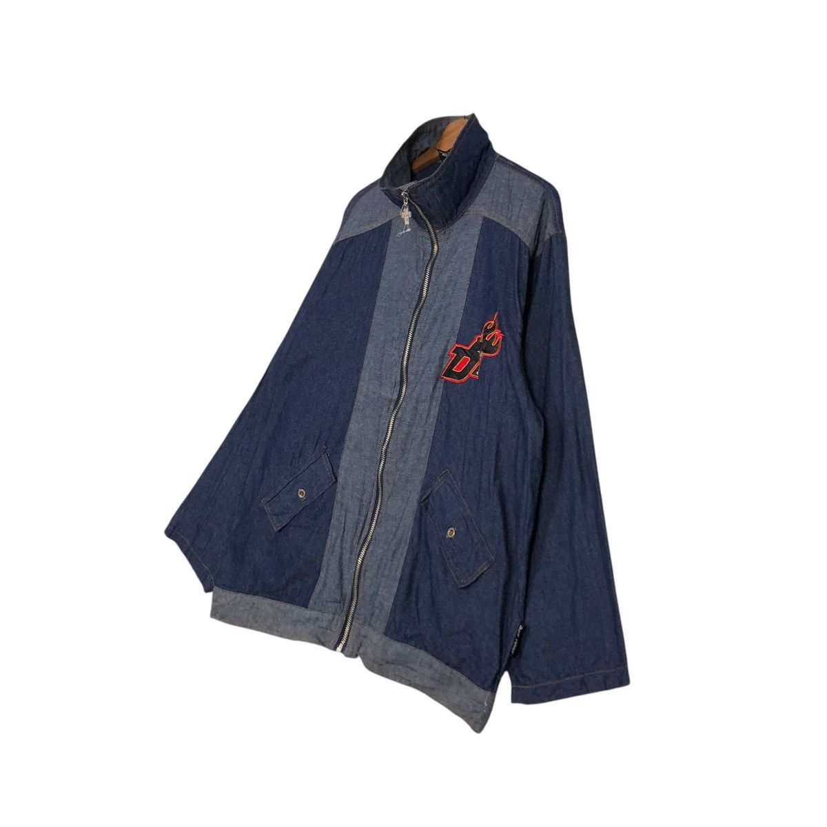 Dogtown 🔥VINTAGE DENIM ZIPPER JACKET DOGTOWN BACKHIT BIG LOGO DESIG Size US M / EU 48-50 / 2 - 4 Thumbnail