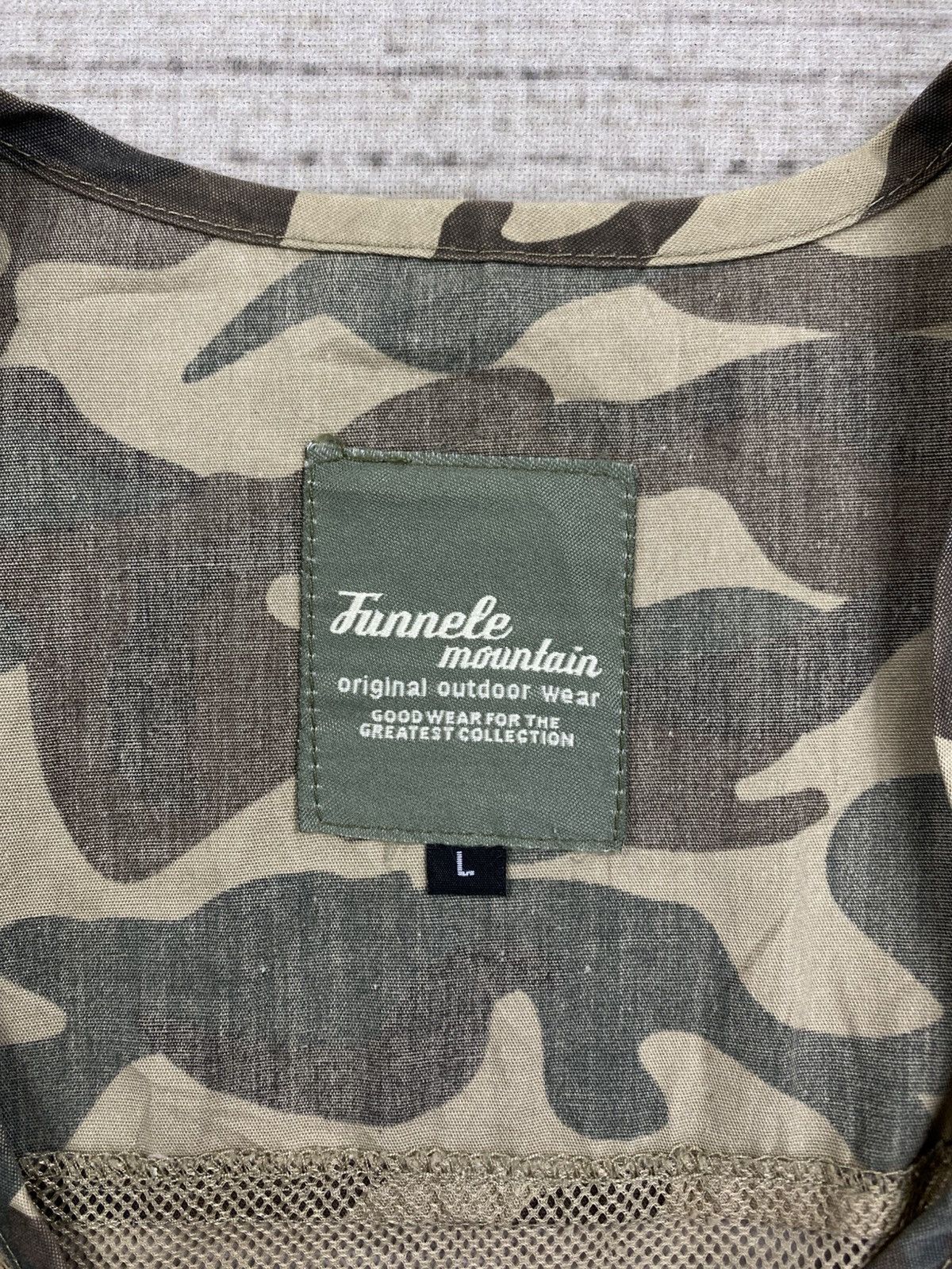 Designer × Japanese Brand × Vintage Vtg Funnele Mountain Outdoor Wear Military Style Vest Size US L / EU 52-54 / 3 - 8 Thumbnail
