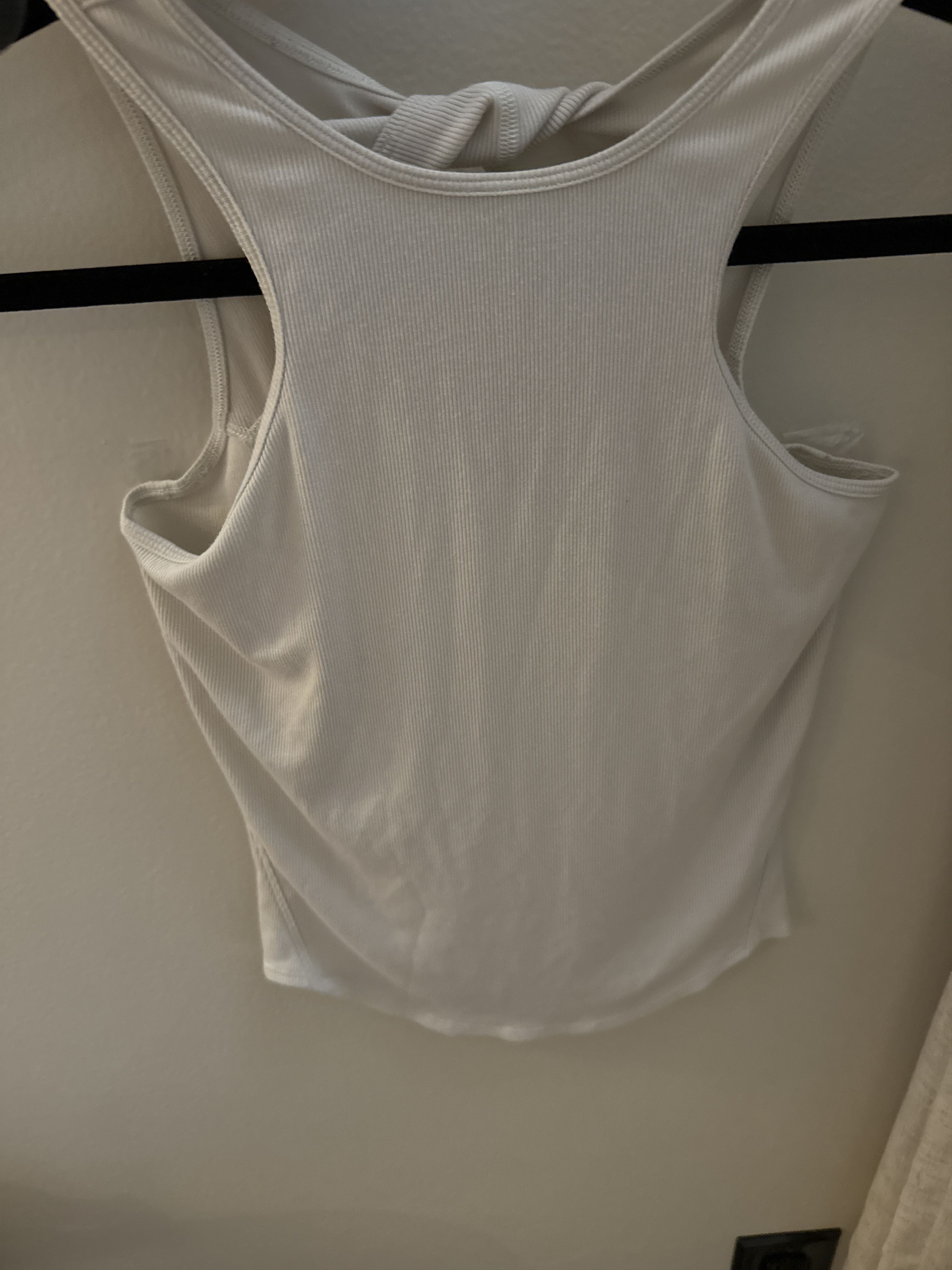 Lululemon White Lululemon Tank Top Size XS / US 0-2 / IT 36-38 - 2 Thumbnail