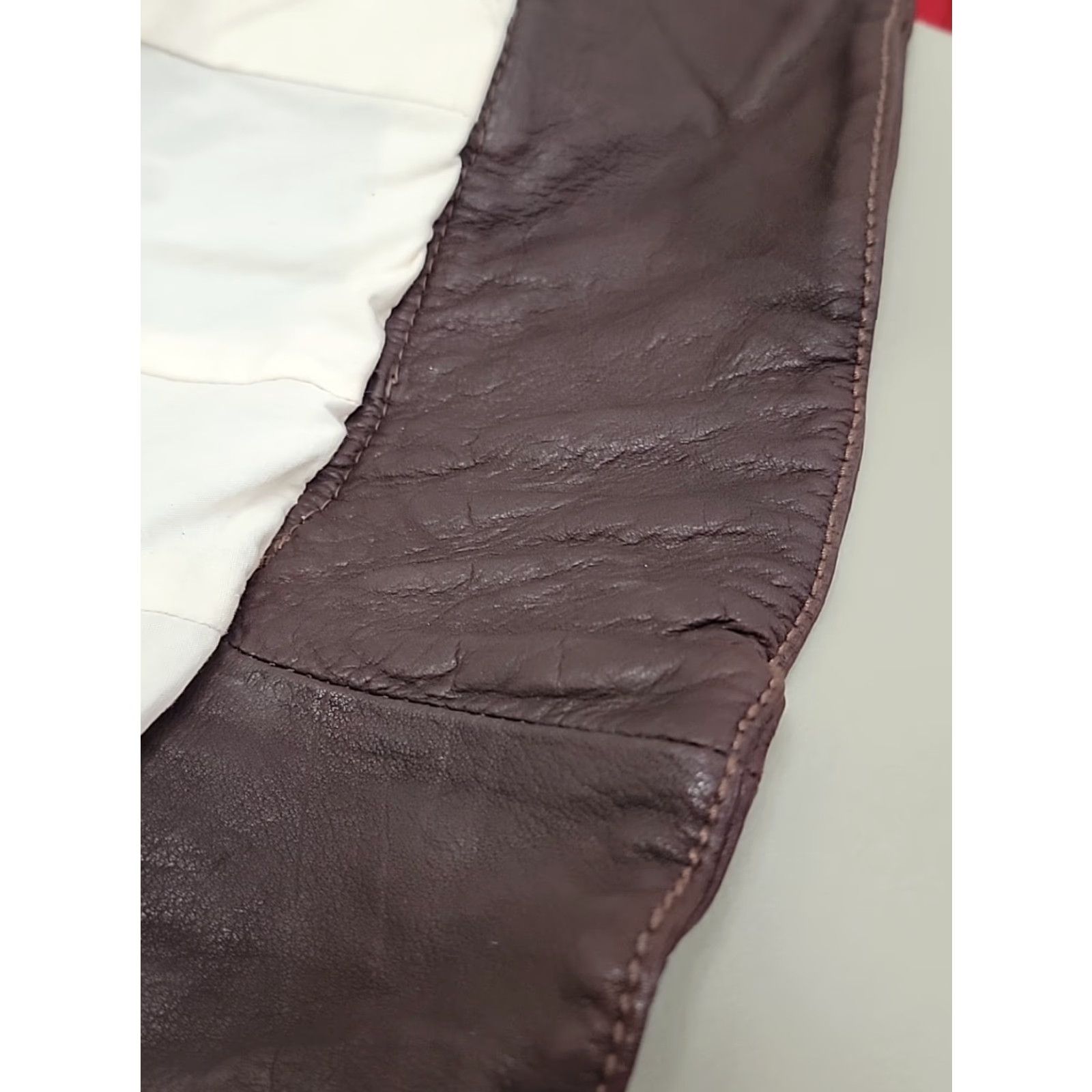 Banana Republic Banana Republic Leather Jacket Women's M Brown Jacket Motorcycle Ladies Regular Zip Short Brown Distressed Leather 18 Chest 20 Length Travel Vintage? Size M / US 6-8 / IT 42-44 - 7 Thumbnail