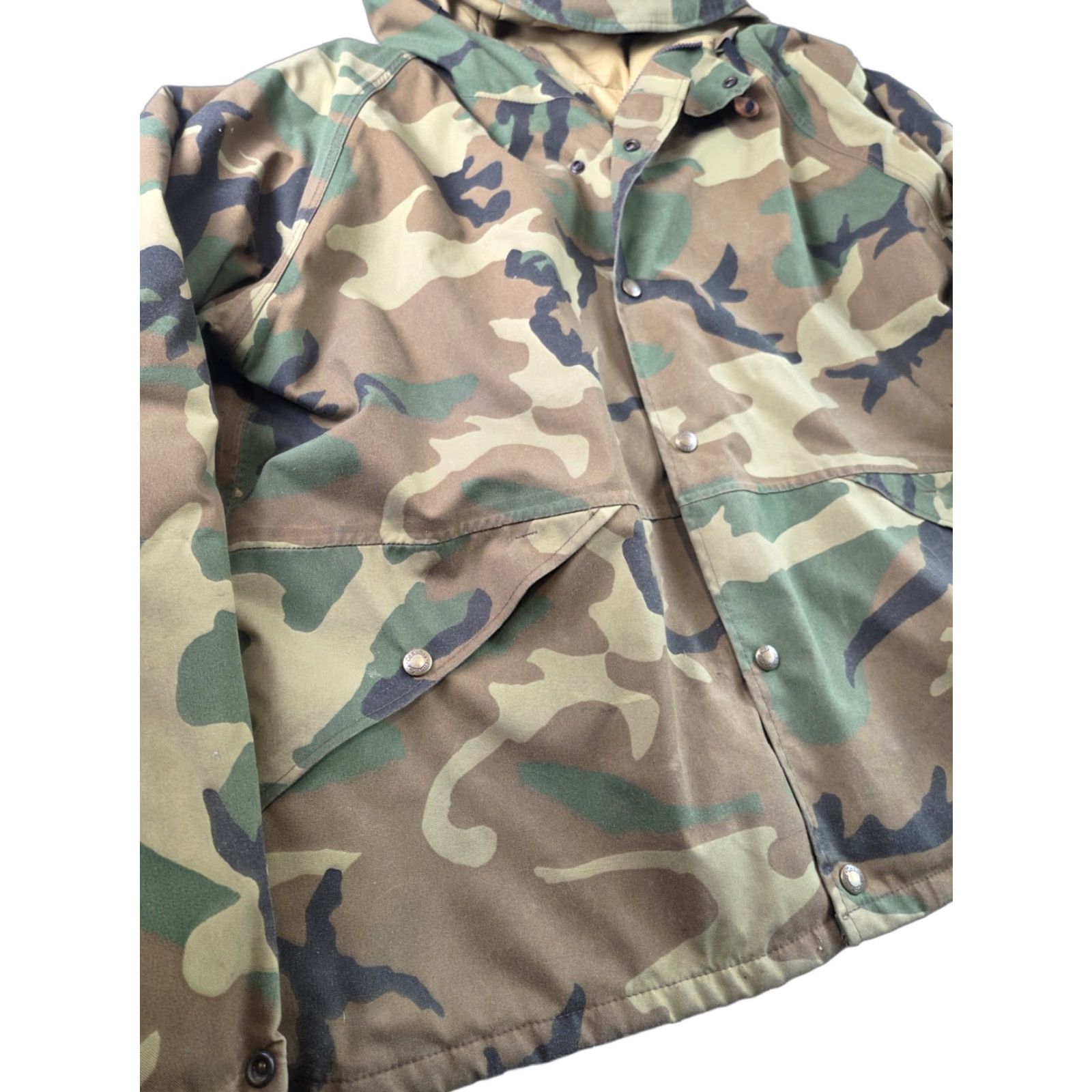 VINTAGE Cabela's Camouflage Goretex Jacket Hunting Mens Large USA