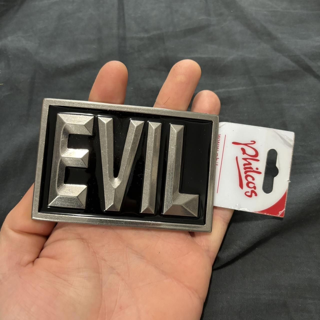 Designer vintage EVIL belt buckle Size ONE SIZE - 1 Thumbnail