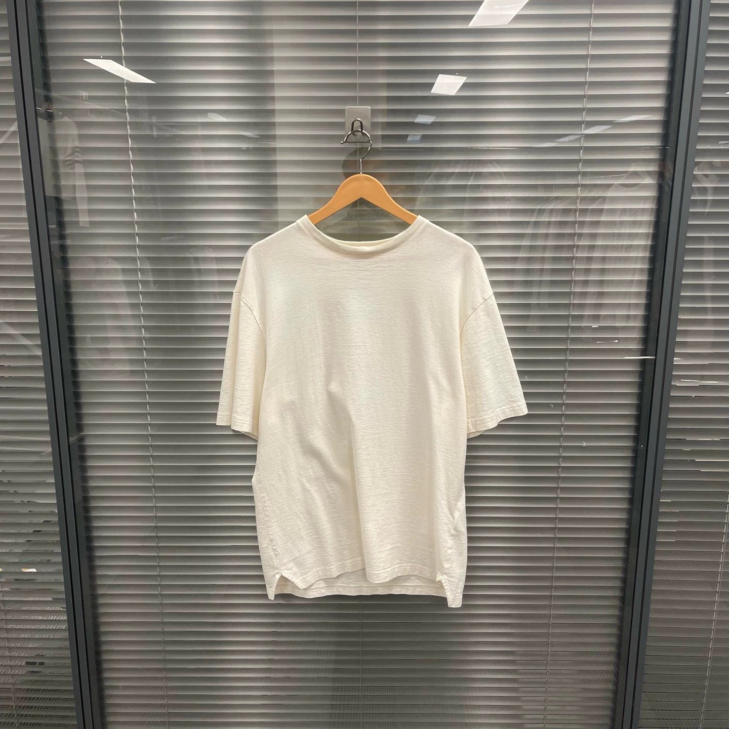 Bottega Veneta Bottega Veneta back small embroidery short sleeve XS 99 new Size US XS / EU 42 / 0 - 1 Thumbnail