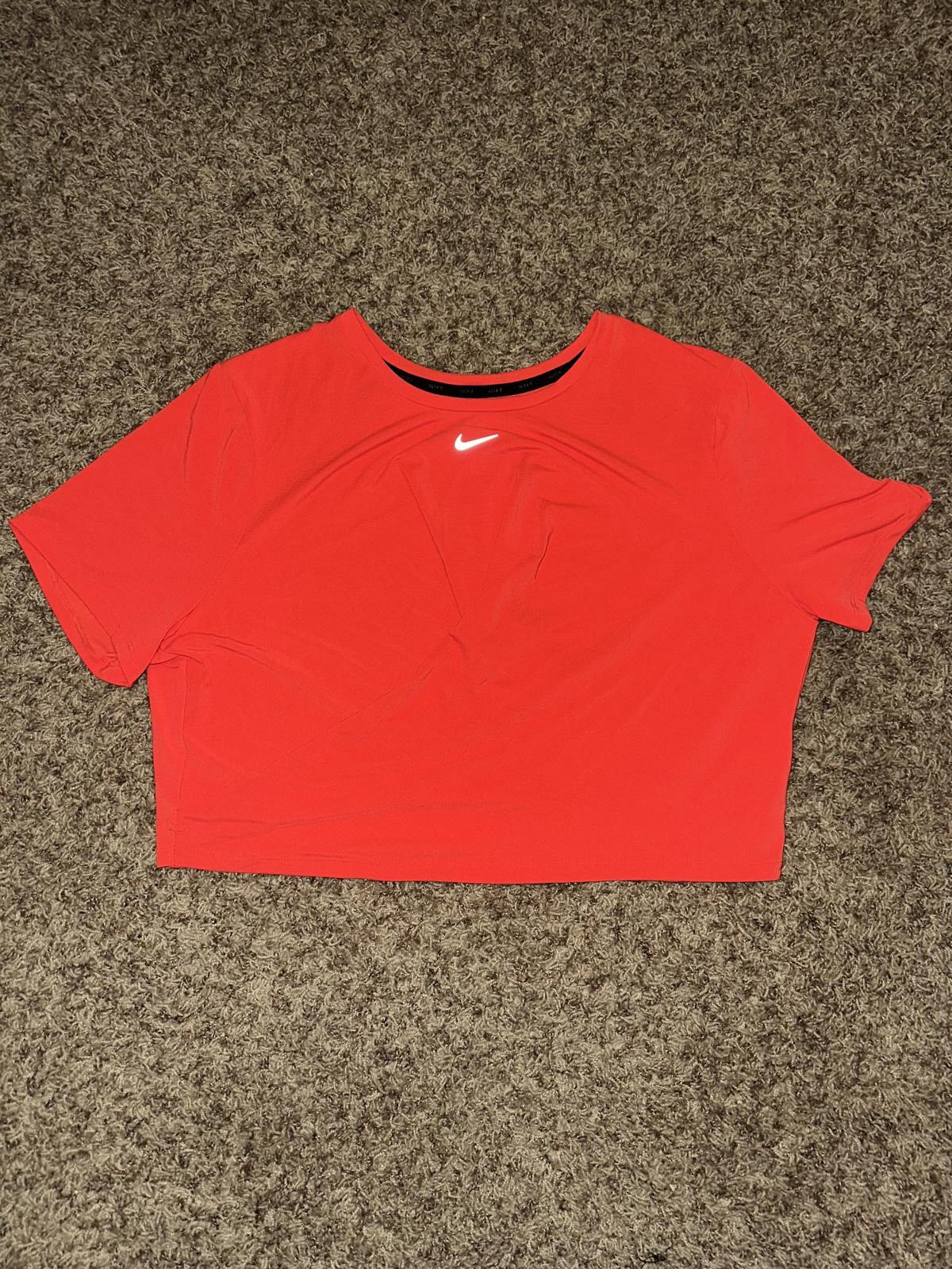 Nike Nike Dri-FIT One Luxe Women's Twist Cropped Short-Sleeve Top (Plus Size) Sample Size XL / US 12-14 / IT 48-50 - 1 Thumbnail