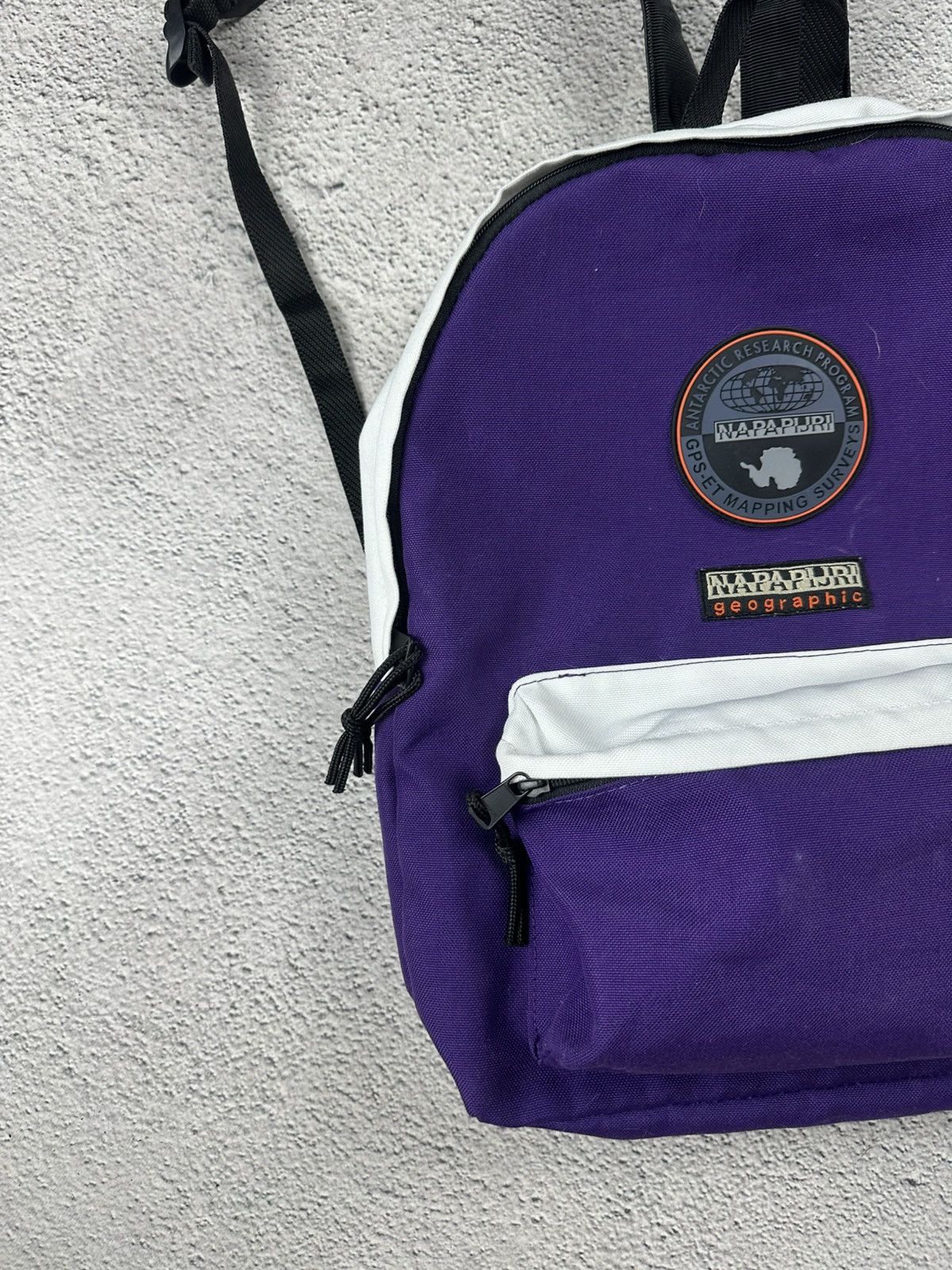 Napapijri VTG Napapijri Backpack Y2K Bag Hype Crazy Logo Patch Style Size ONE SIZE - 4 Thumbnail