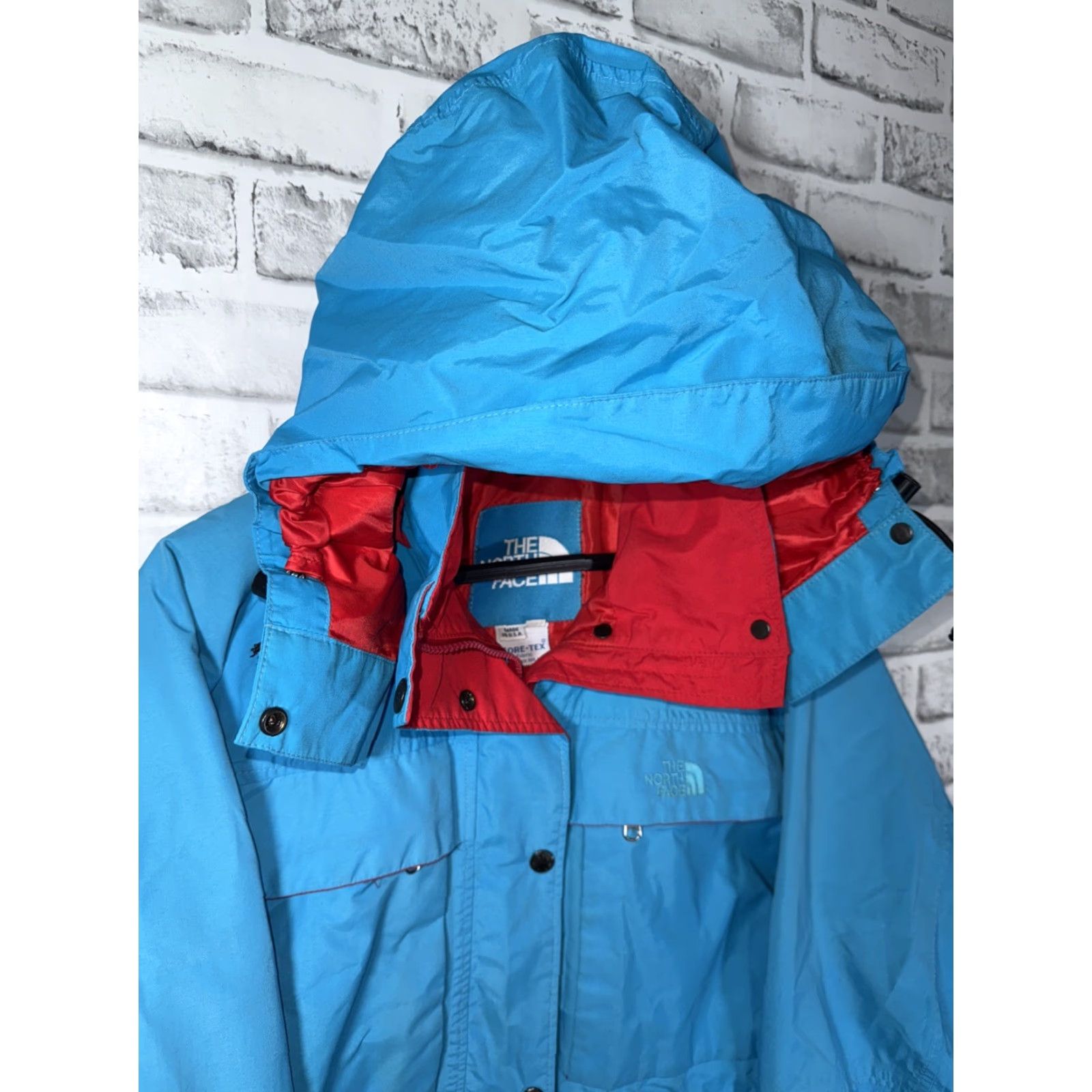 The North Face VTG The North Face Gore Tex Hooded Parka Womens M USA Teal Red Parka Hooded Womens M USA Size M / US 6-8 / IT 42-44 - 2 Thumbnail