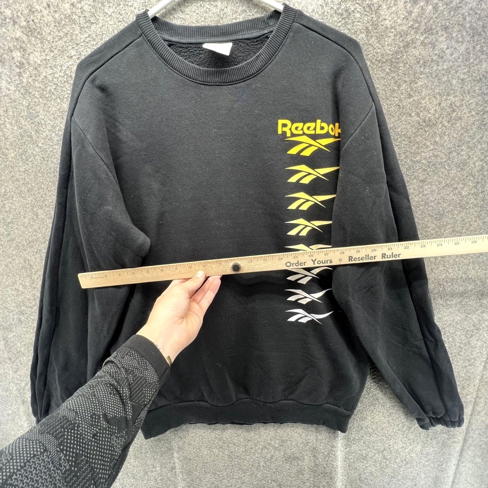 Reebok Reebok Sweatshirt Mens M Black Graphic Logo Crewneck Fleece Pullover Size US M / EU 48-50 / 2 - 3 Thumbnail