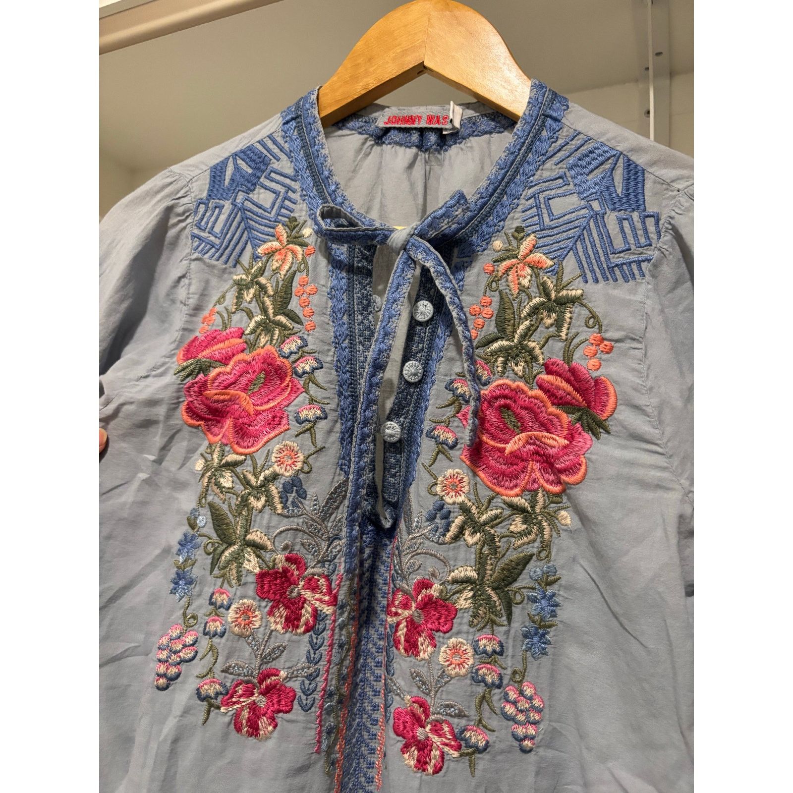 Johnny Was NWOT JOHNNY WAS Embroidered Top Sz S Size S / US 4 / IT 40 - 1 Thumbnail