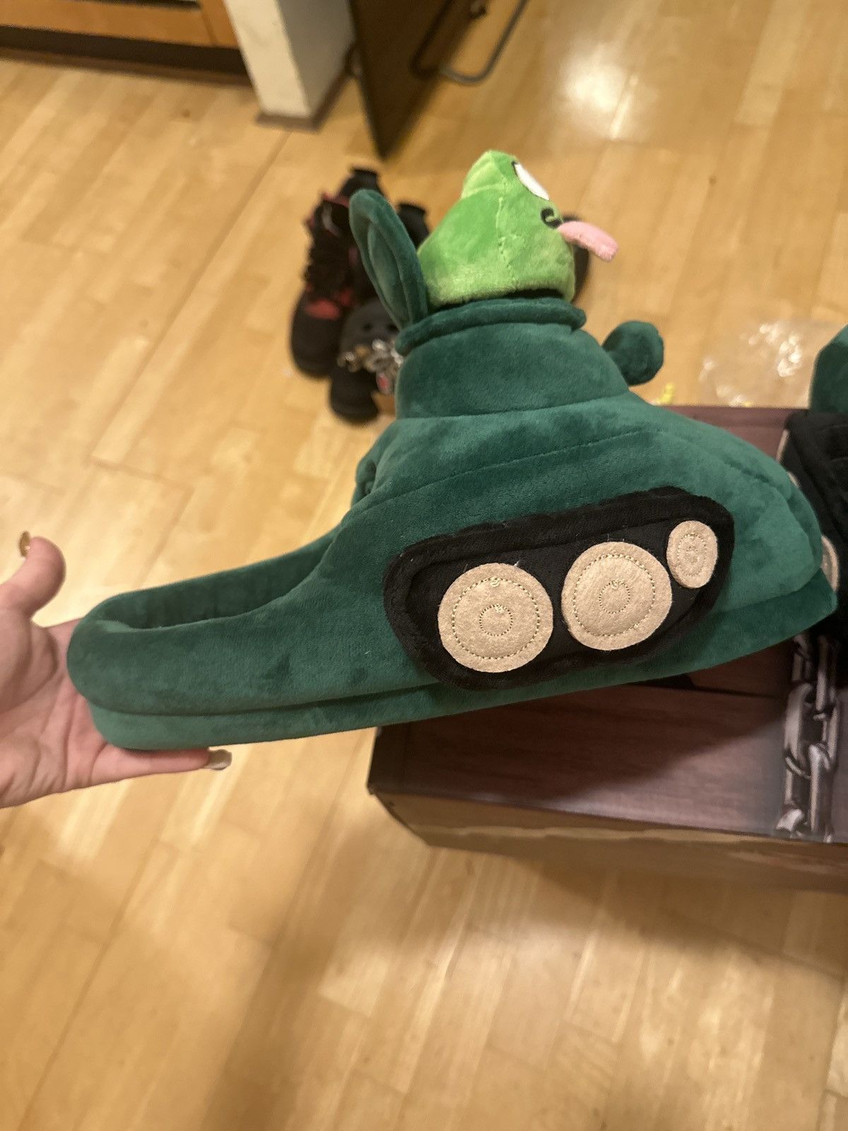 Other KANKAN RR TANK TABEEZ PLUS SLIPPERS Size US 10 / EU 43 - 2 Thumbnail