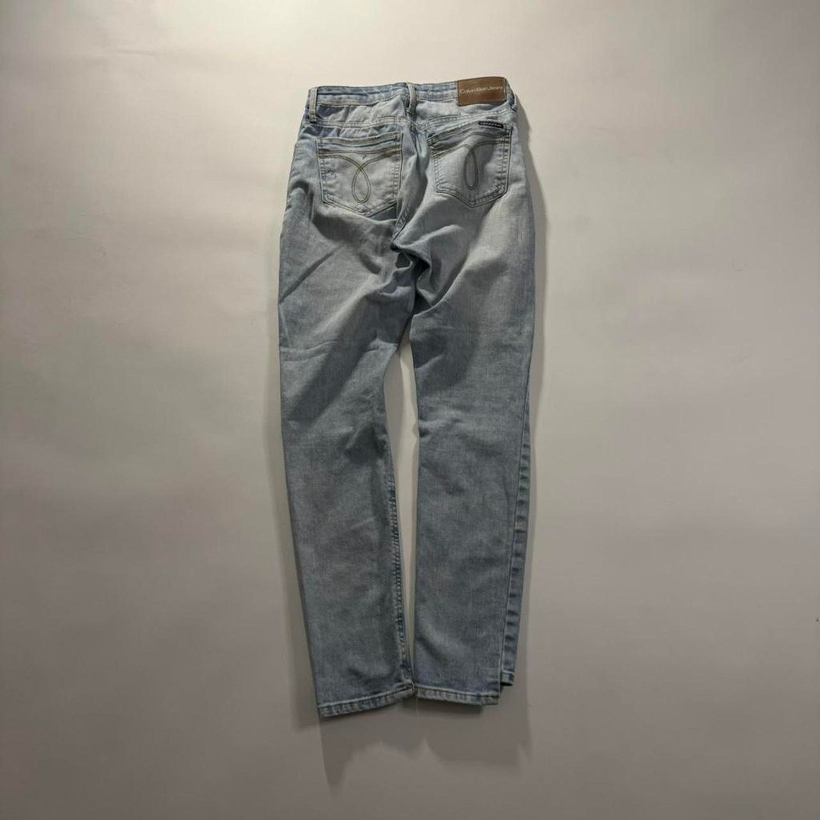Calvin Klein × Hedi Slimane × Vintage vintage 2000s skinny fit calvin klein distressed jeans Size US 26 / EU 42 - 3 Thumbnail