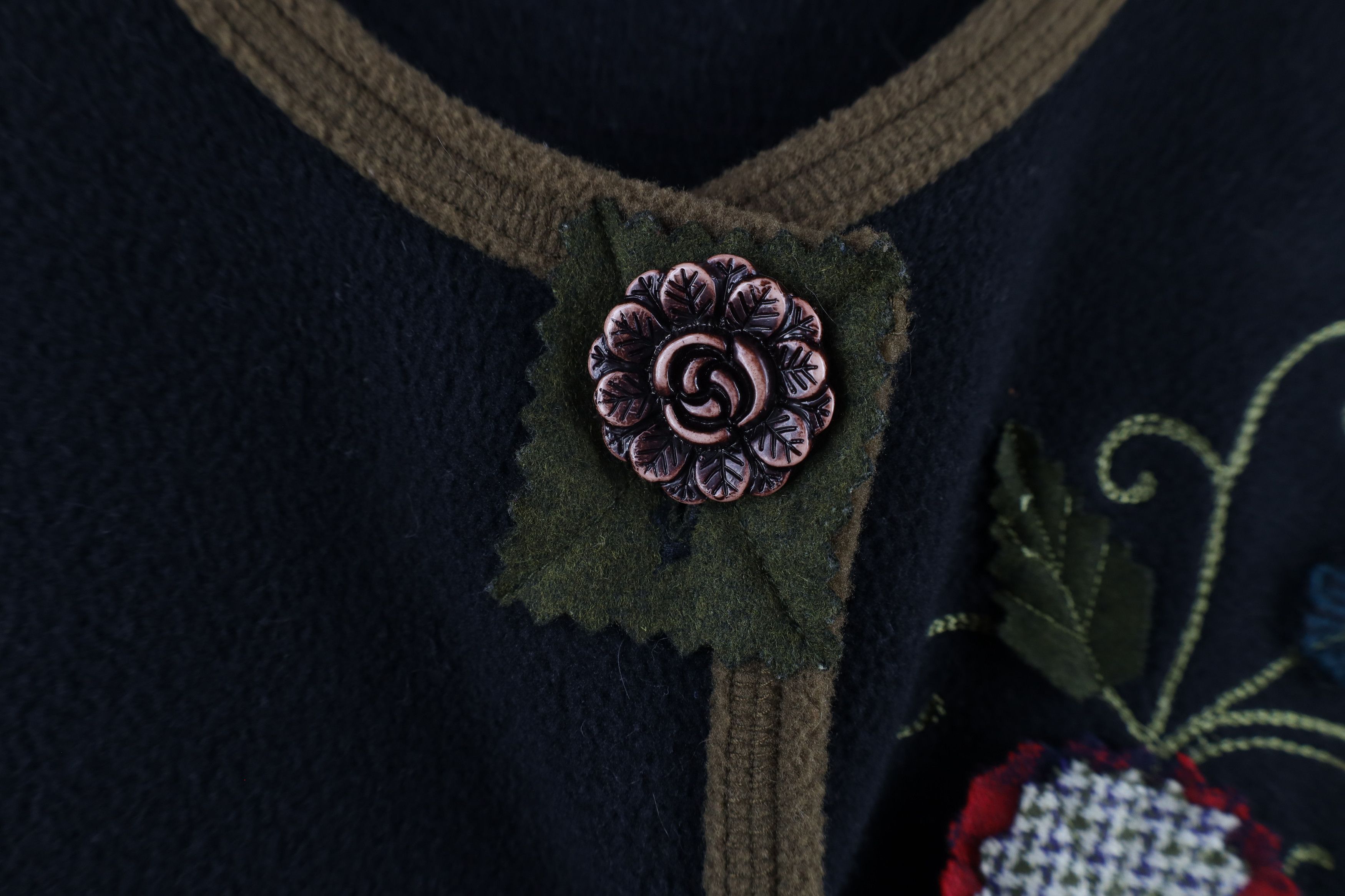 Vintage Vintage 90s Streetwear Fall Flower Fleece Sweater Vest Black Size XXL / US 16-18 / IT 52-54 - 9 Thumbnail