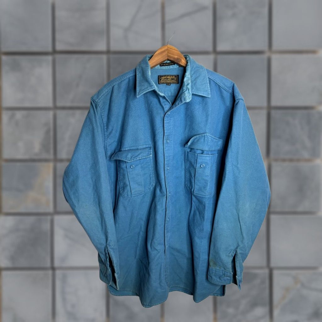Eddie Bauer VINTAGE Eddie Bauer Shirt Mens L Blue Chamois Cloth Flannel Long Sleeve Button-Up 90s Casual Workwear Pockets Size US L / EU 52-54 / 3 - 1 Thumbnail