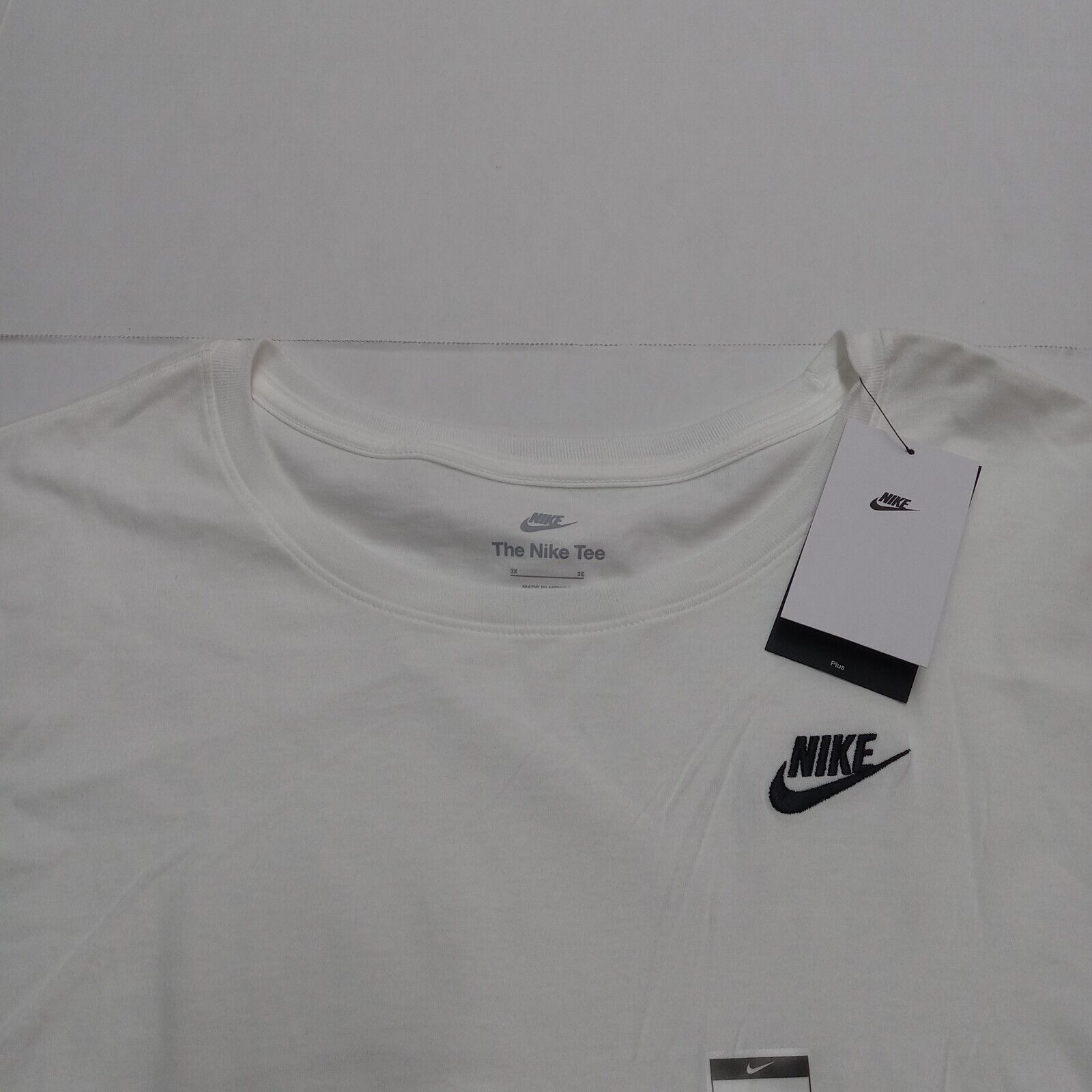 Nike Nike Women's Sportswear T-Shirt Women's 3X Plus Size White Size 3XL / US 20-22 - 4 Thumbnail