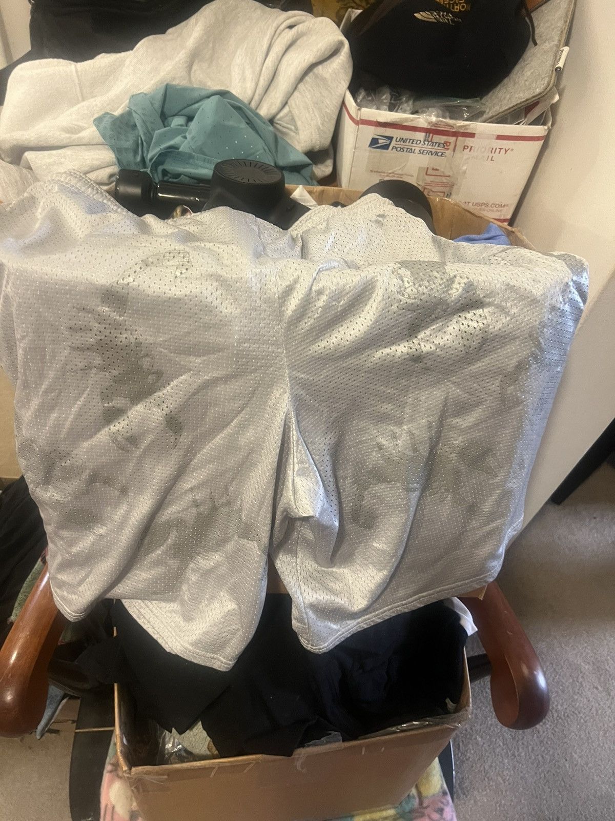 Champion 4th Rope Champion Westside Gunn silver shorts medium Size US 30 / EU 46 - 10 Thumbnail